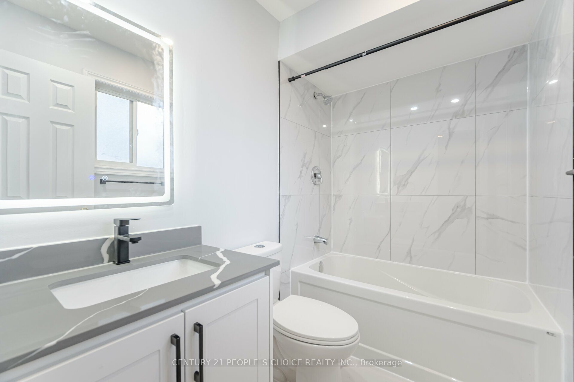 2340 Newcastle Crescent Property Photo 22