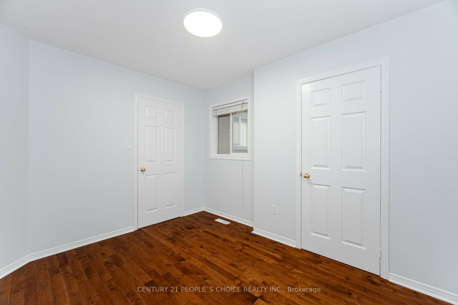 2340 Newcastle Crescent Property Photo 27