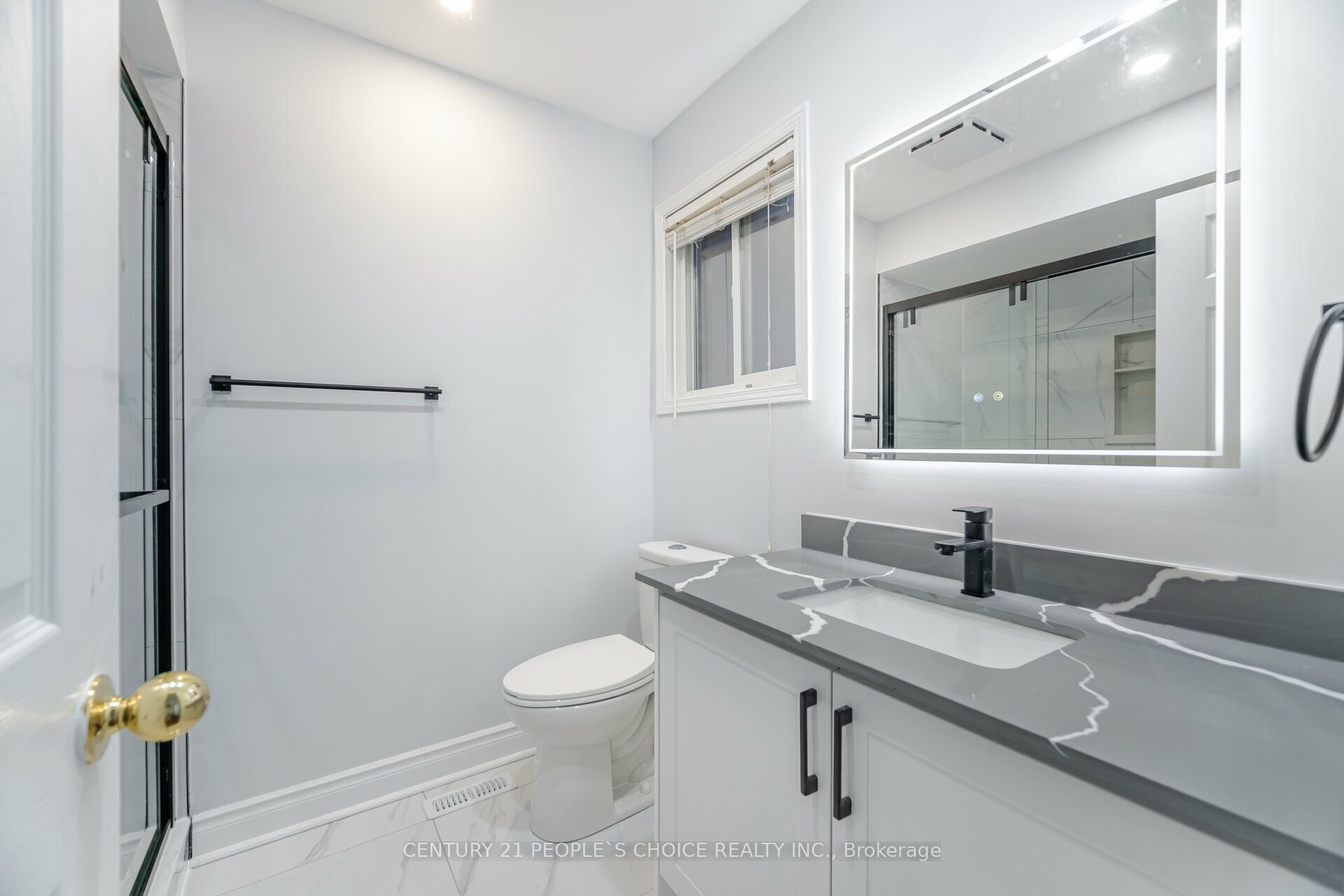 2340 Newcastle Crescent Property Photo 28