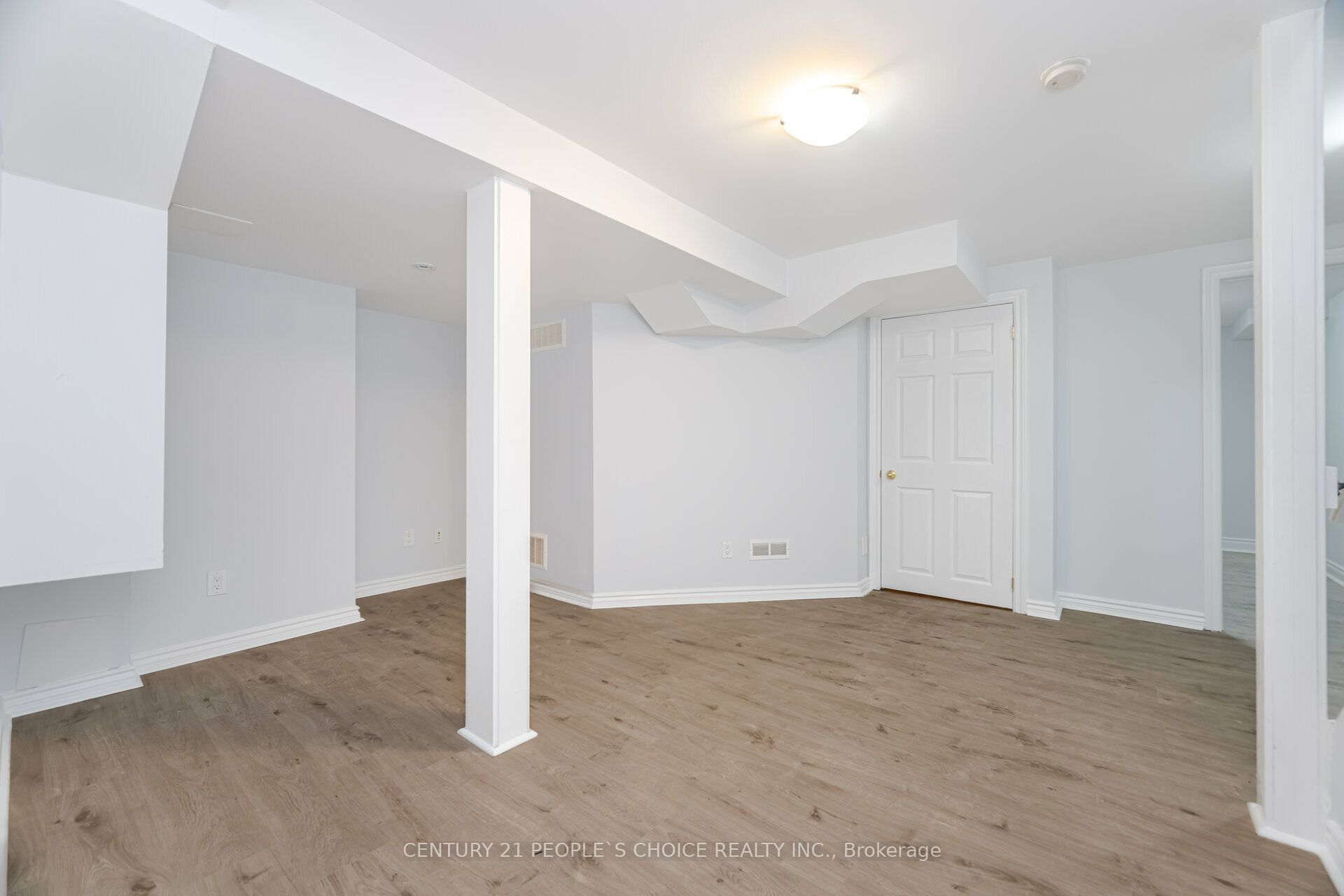 2340 Newcastle Crescent Property Photo 31