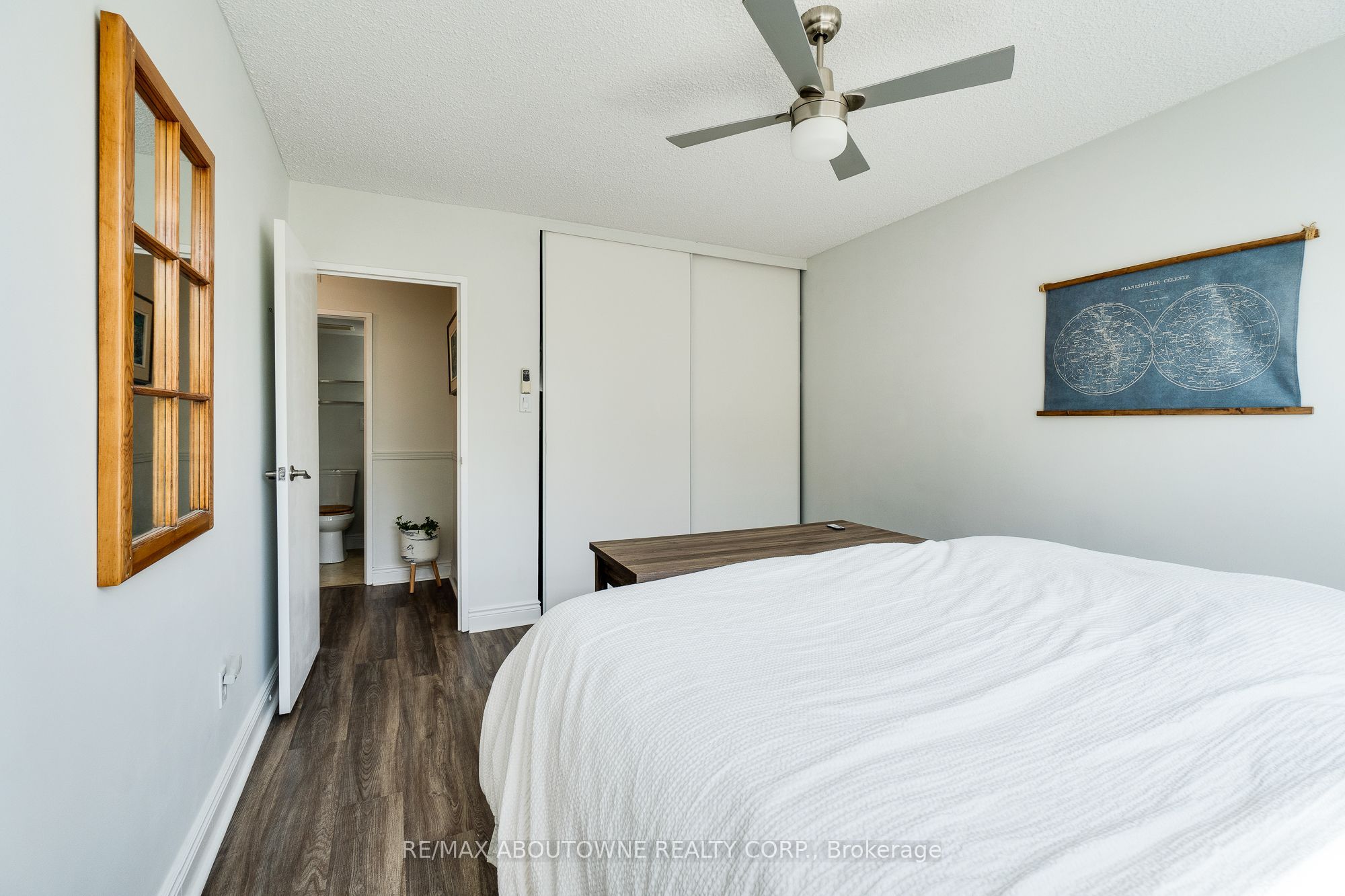 212 Kerr Street 507 Property Photo 25