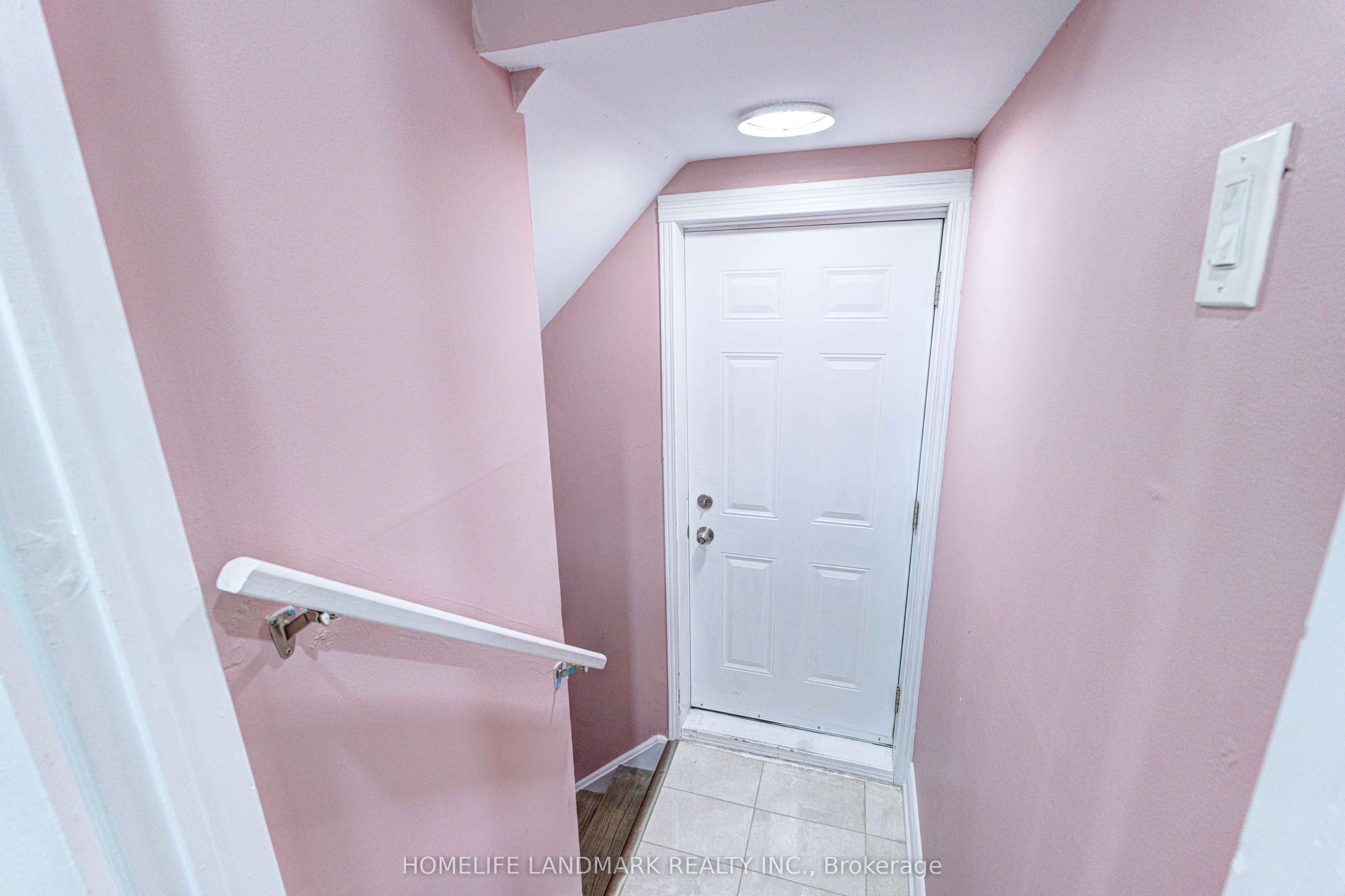 1192 Prestonwood Crescent Property Photo 23