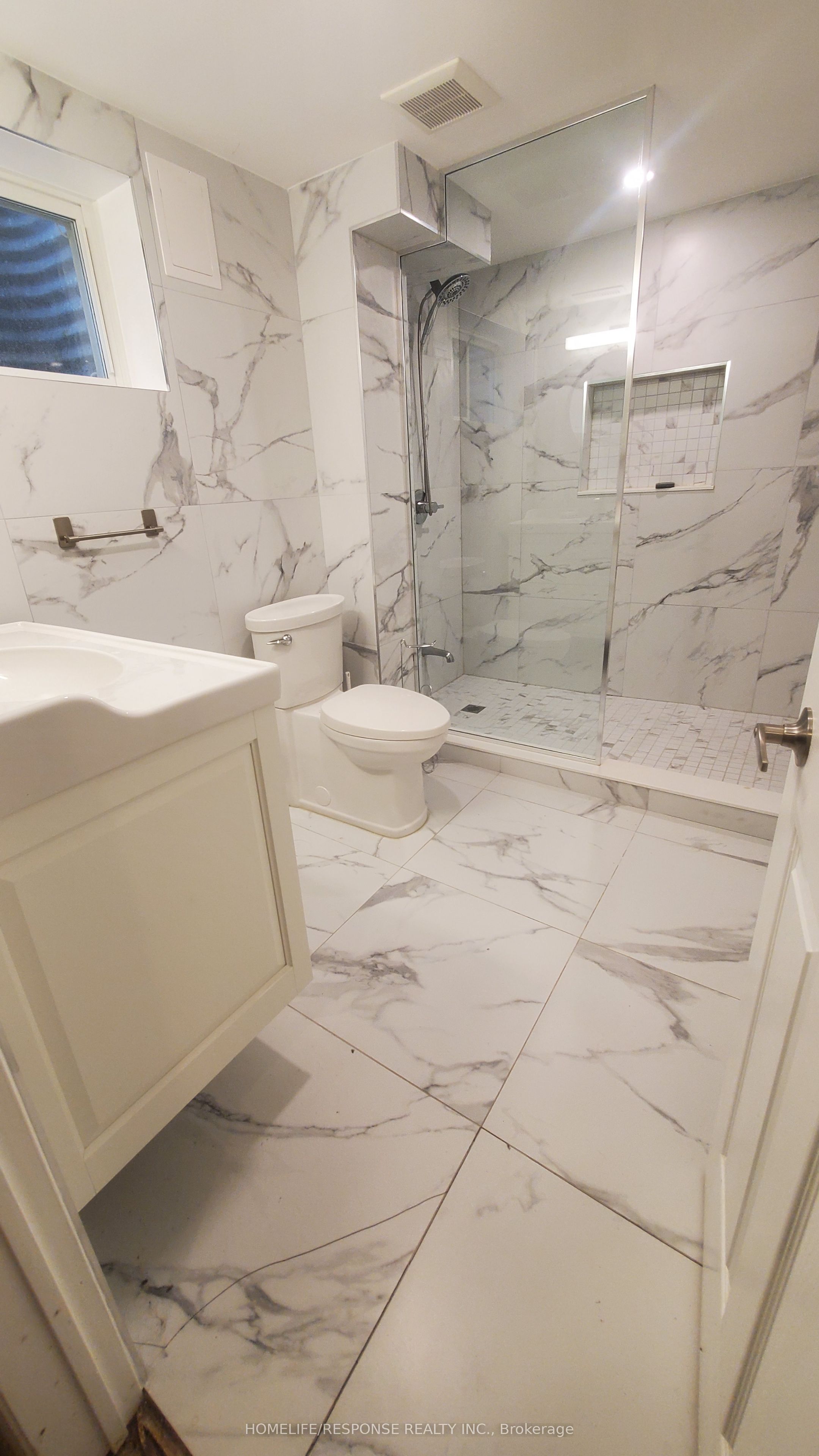 114 Ardwick Boulevard Property Photo 4