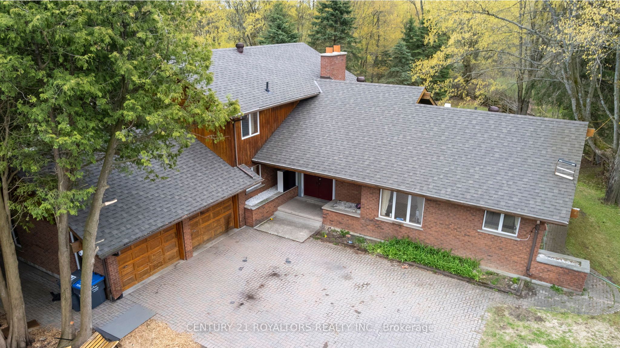 17940 Airport Road Property Photo 3