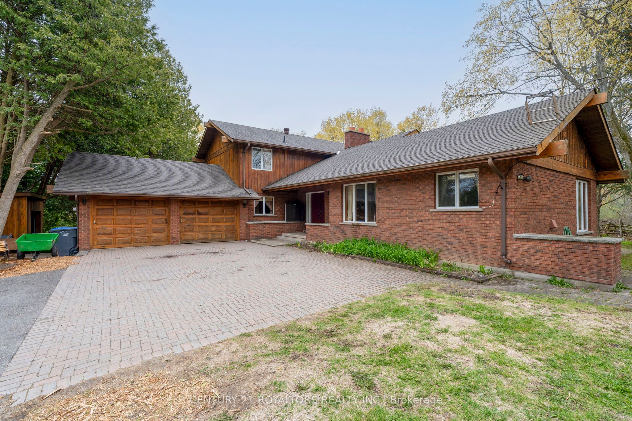 17940 Airport Road Property Photo 4