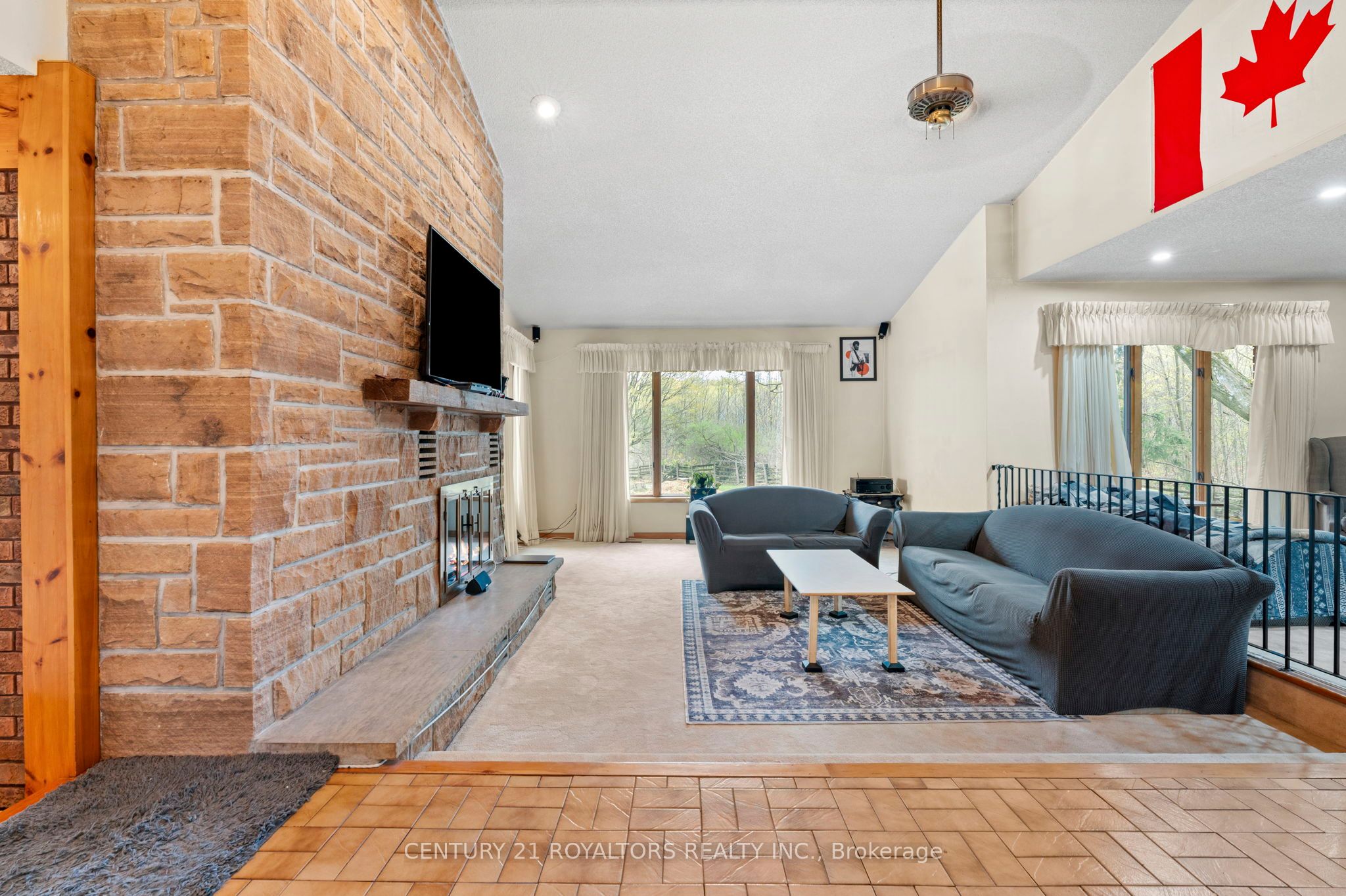 17940 Airport Road Property Photo 8