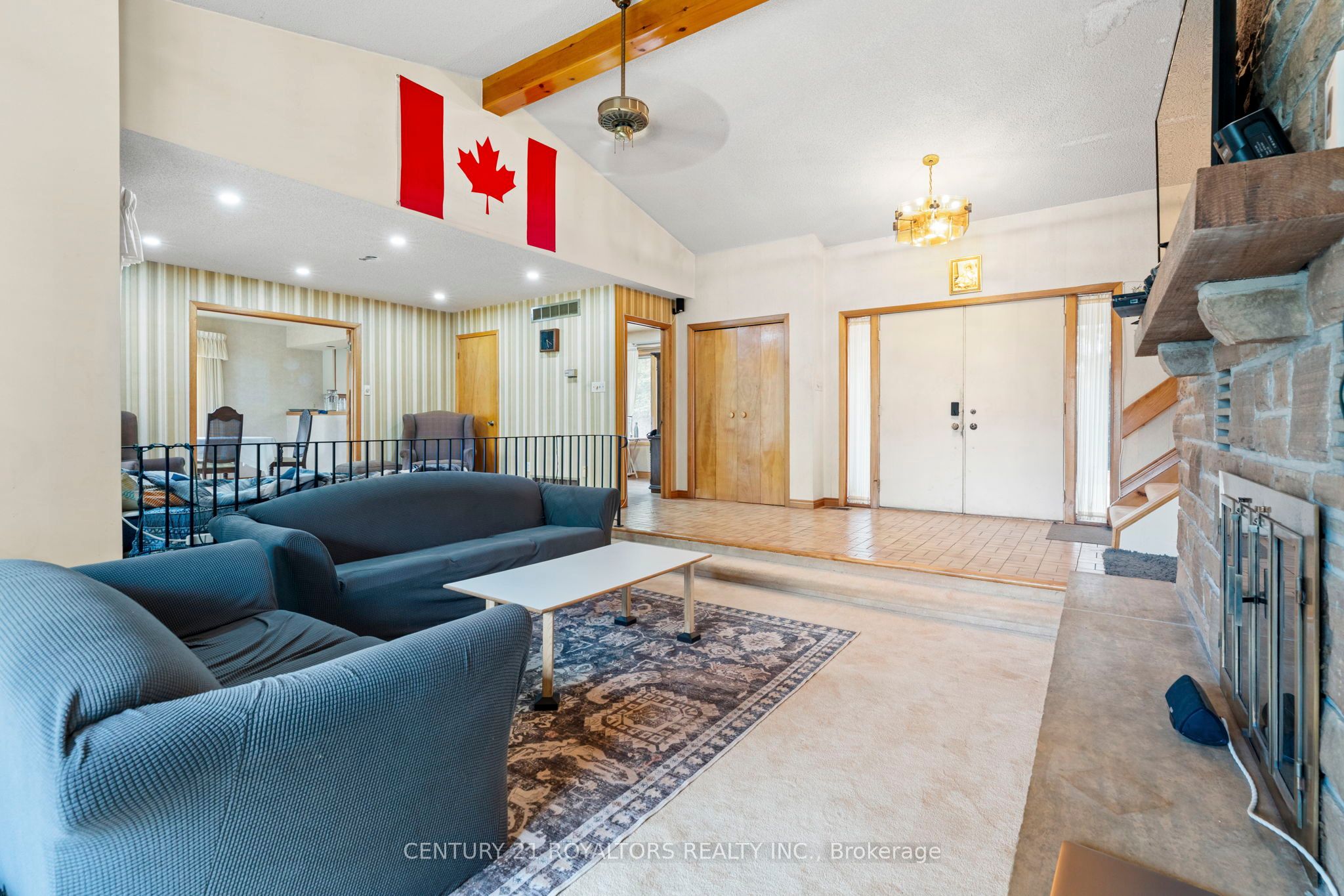 17940 Airport Road Property Photo 11