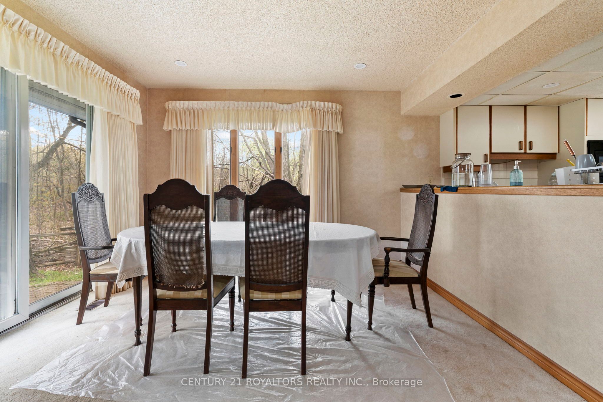 17940 Airport Road Property Photo 14