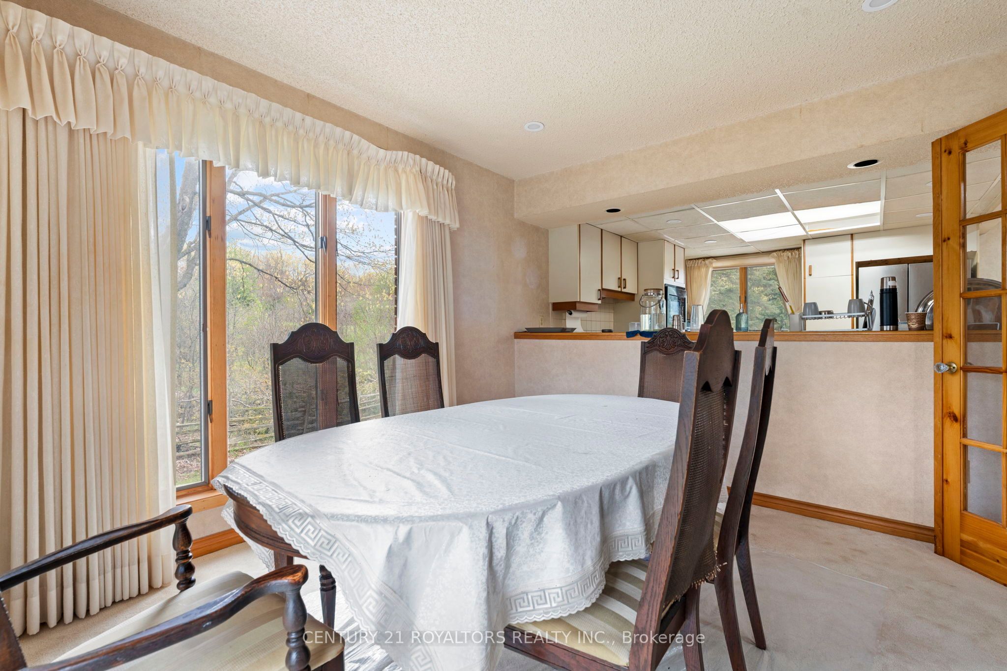 17940 Airport Road Property Photo 15