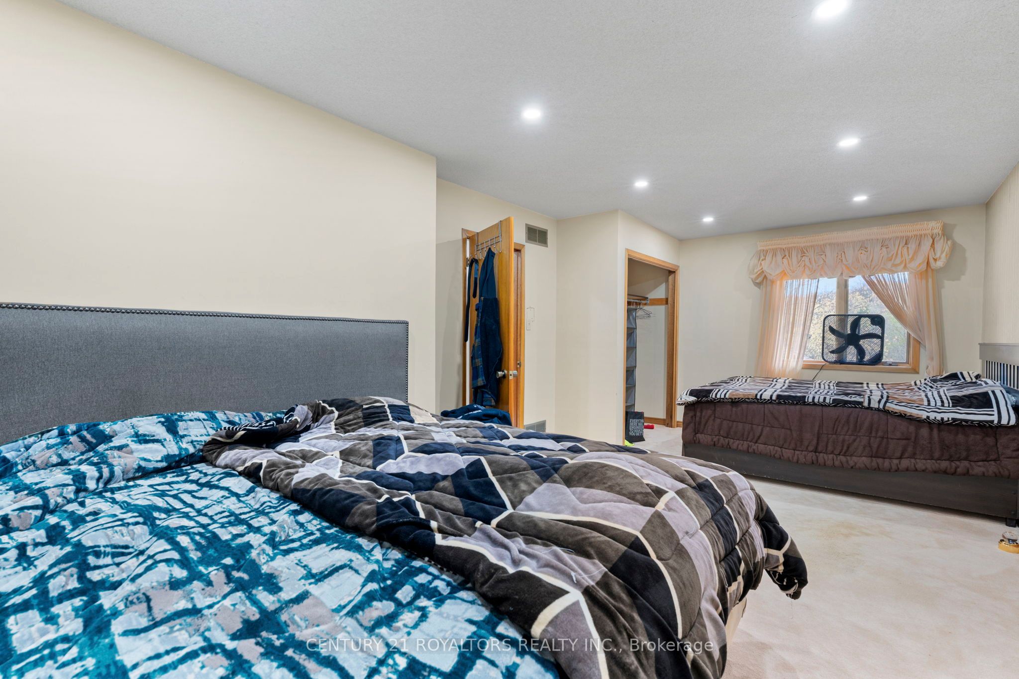 17940 Airport Road Property Photo 22