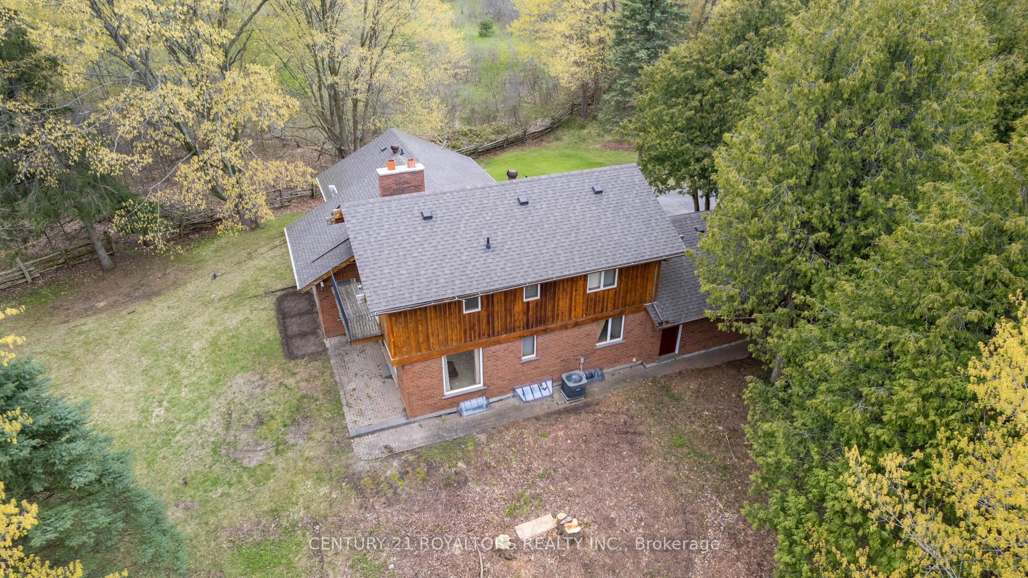 17940 Airport Road Property Photo 38