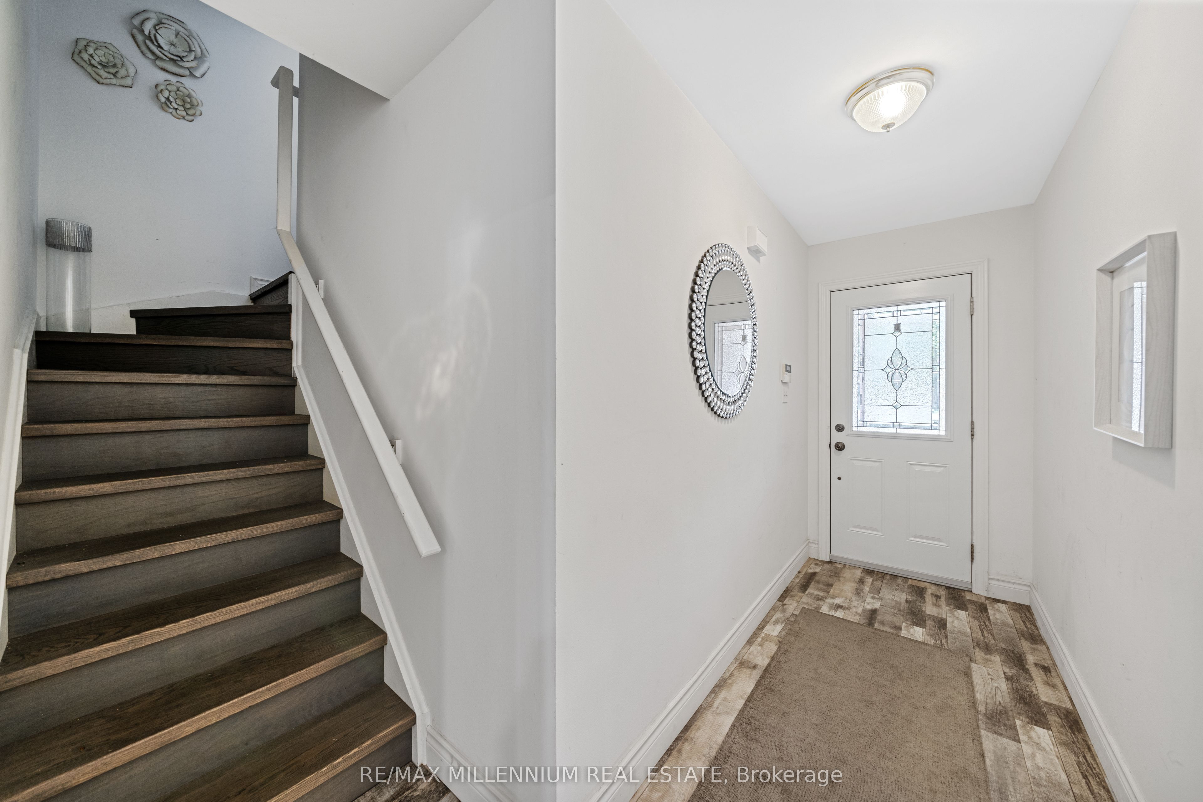 6950 Tenth Line W 94 Property Photo 4