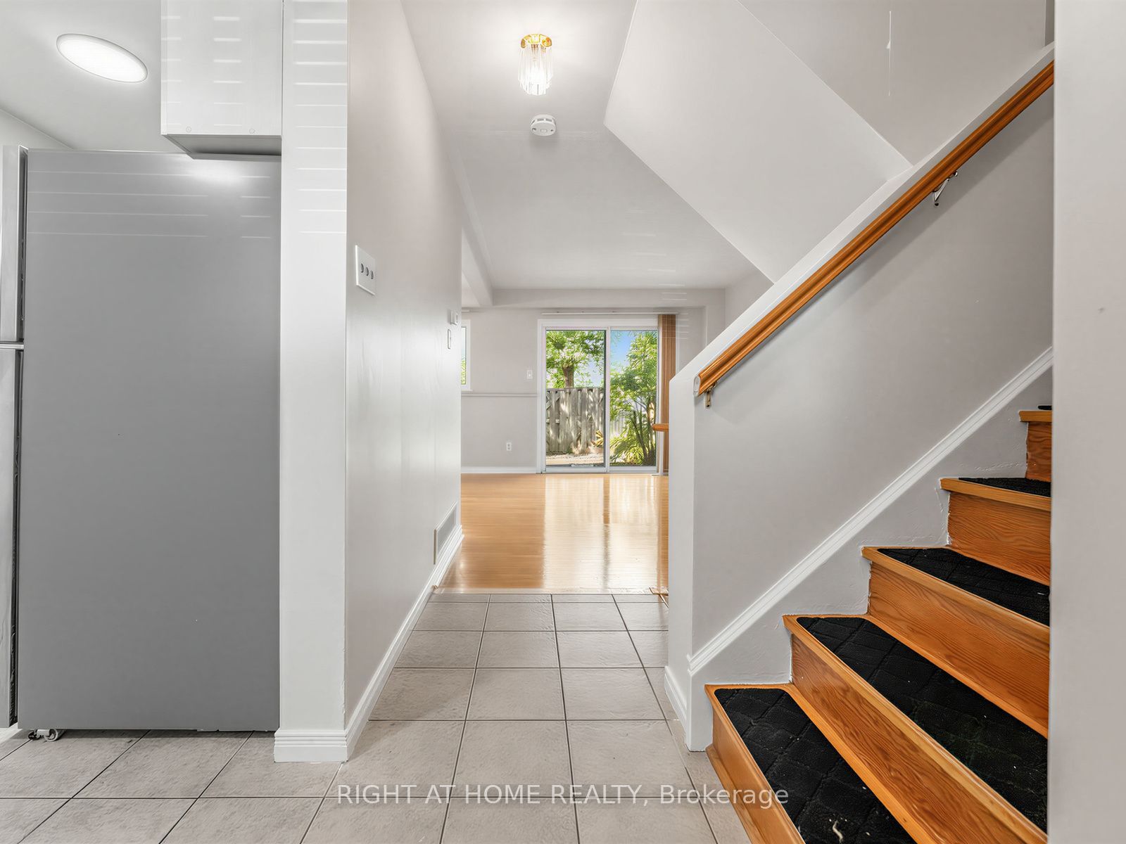 10 Fleetwood Crescent 10 Property Photo 7