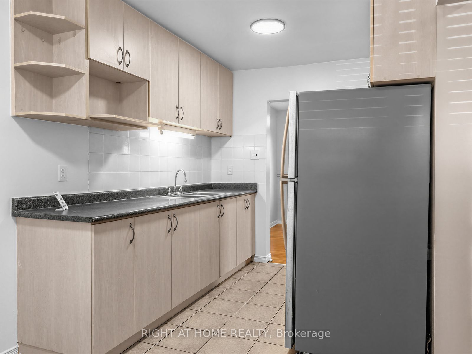 10 Fleetwood Crescent 10 Property Photo 15