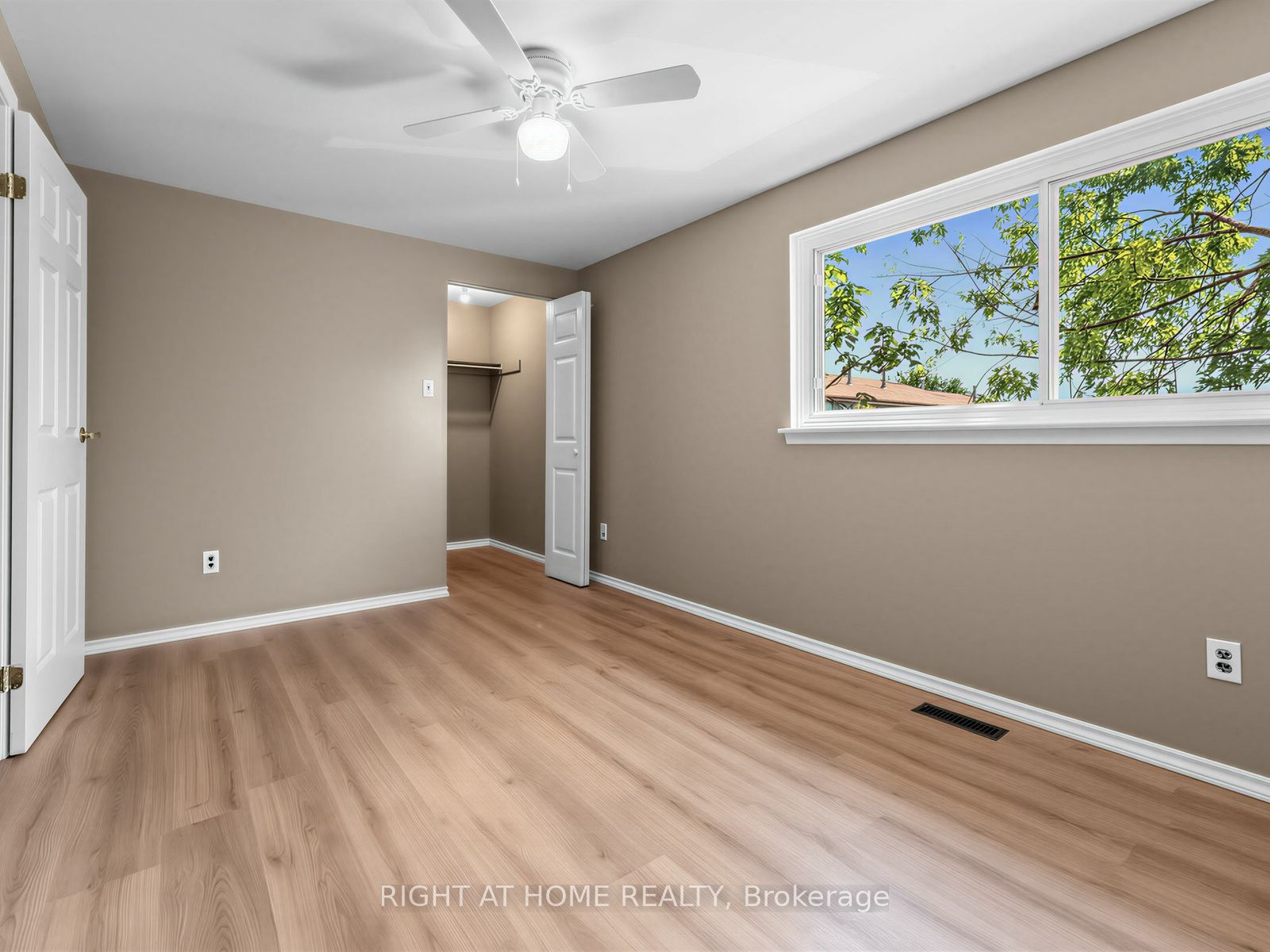 10 Fleetwood Crescent 10 Property Photo 19