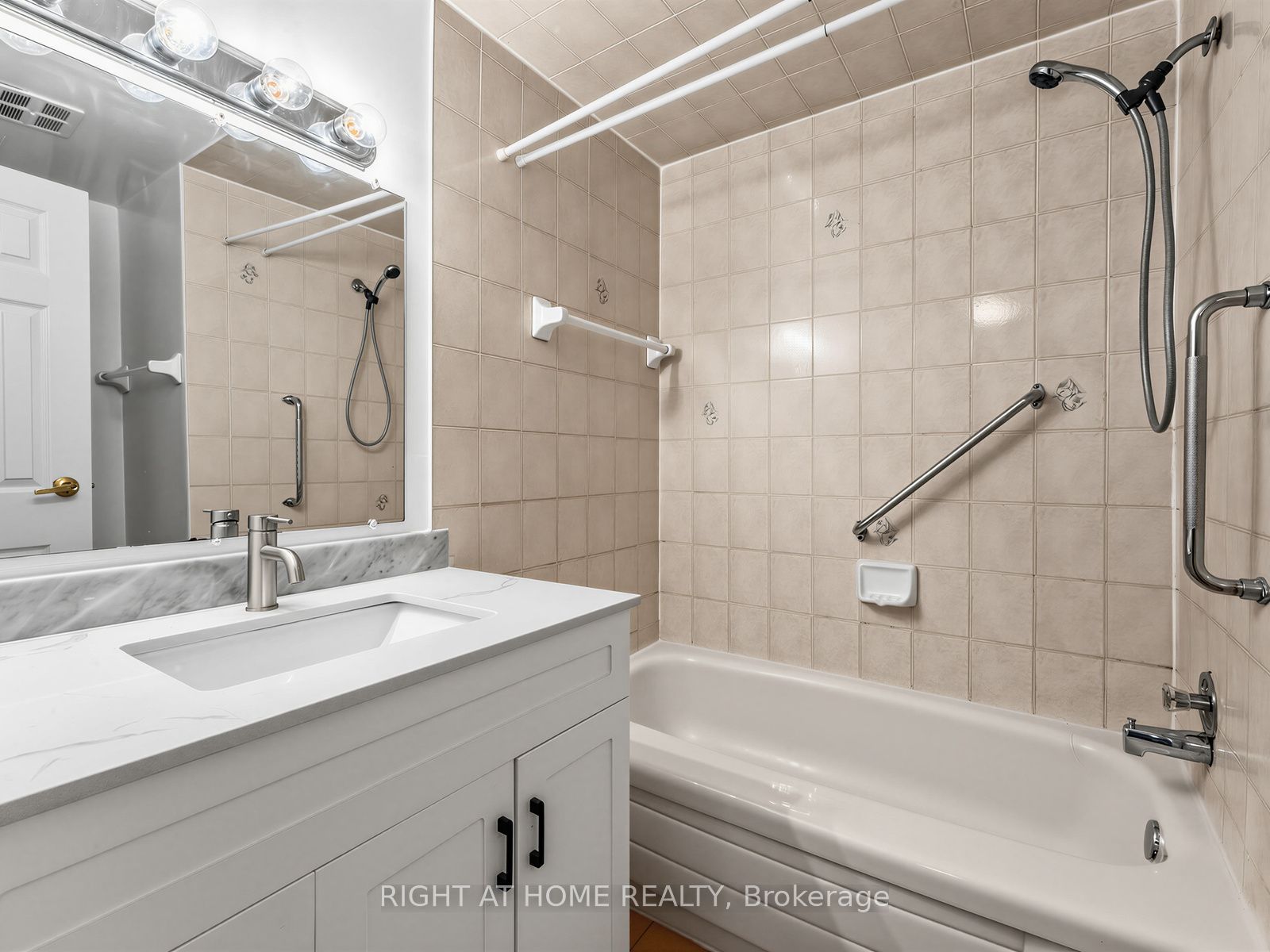10 Fleetwood Crescent 10 Property Photo 25