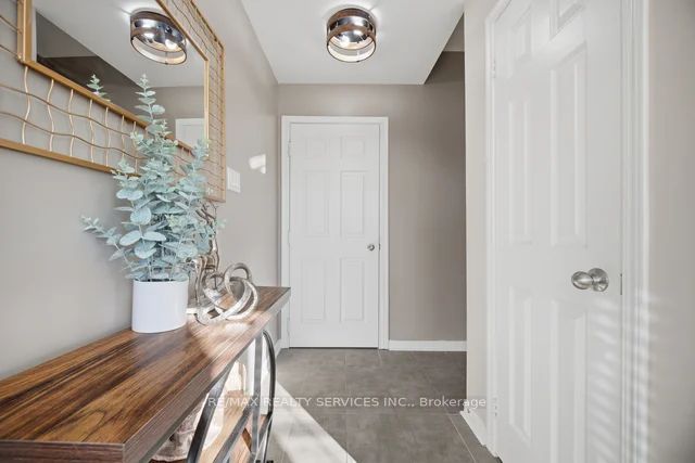 180 Howden Boulevard 70 Property Photo 5