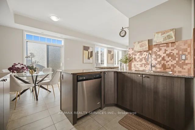 180 Howden Boulevard 70 Property Photo 13