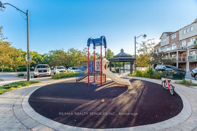 180 Howden Boulevard 70 Property Photo 27