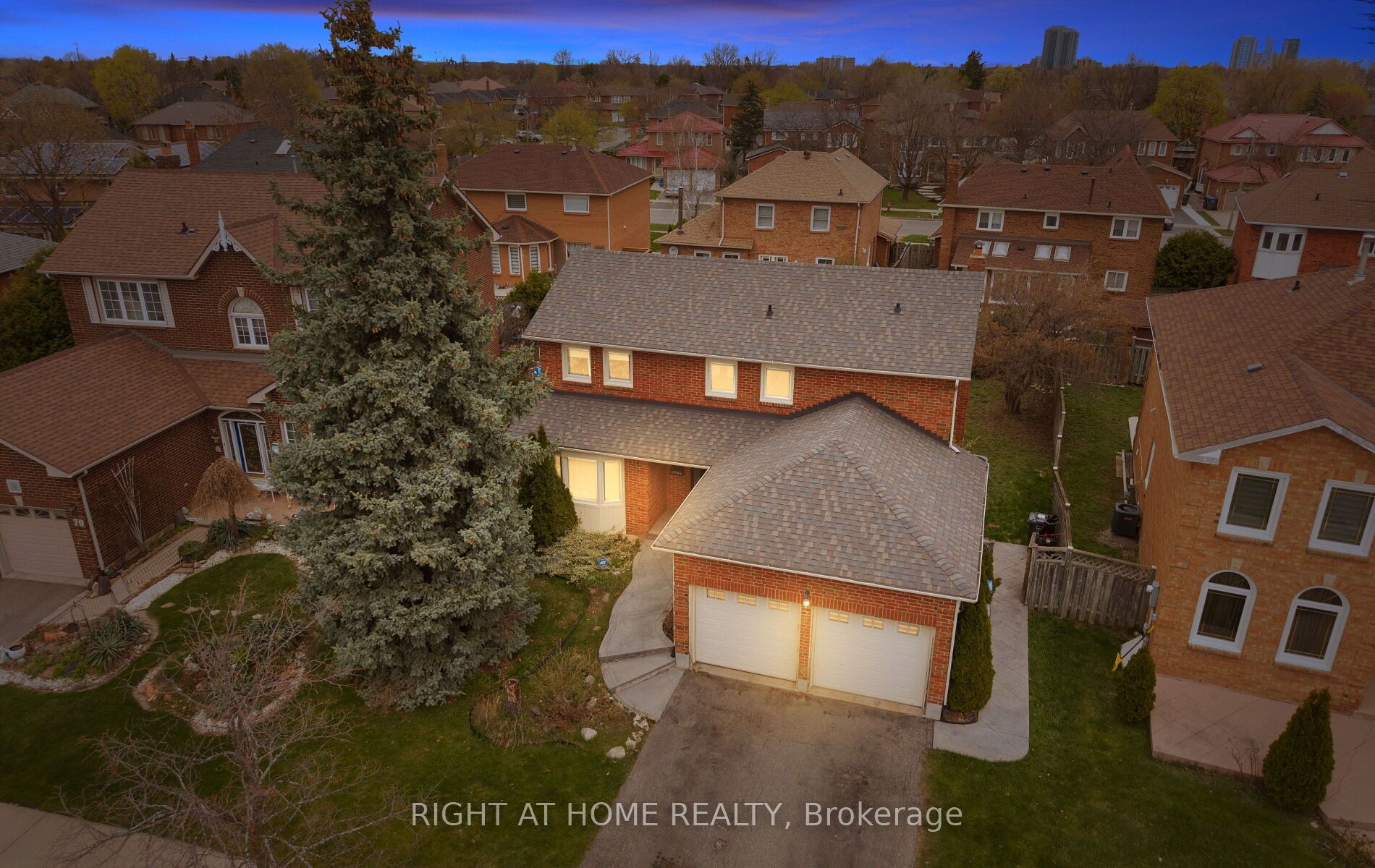 72 Brydon Crescent Property Photo 4