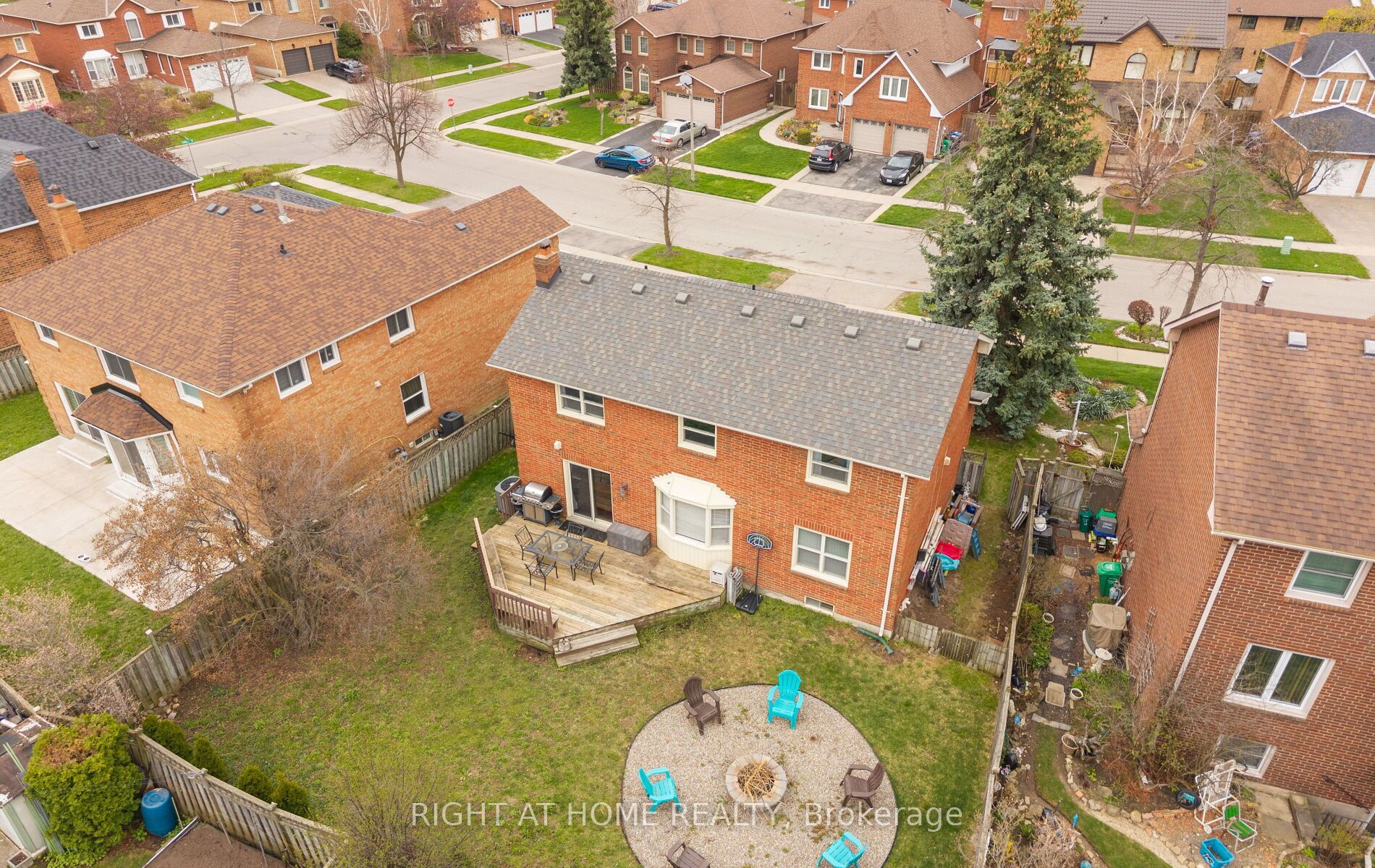 72 Brydon Crescent Property Photo 35