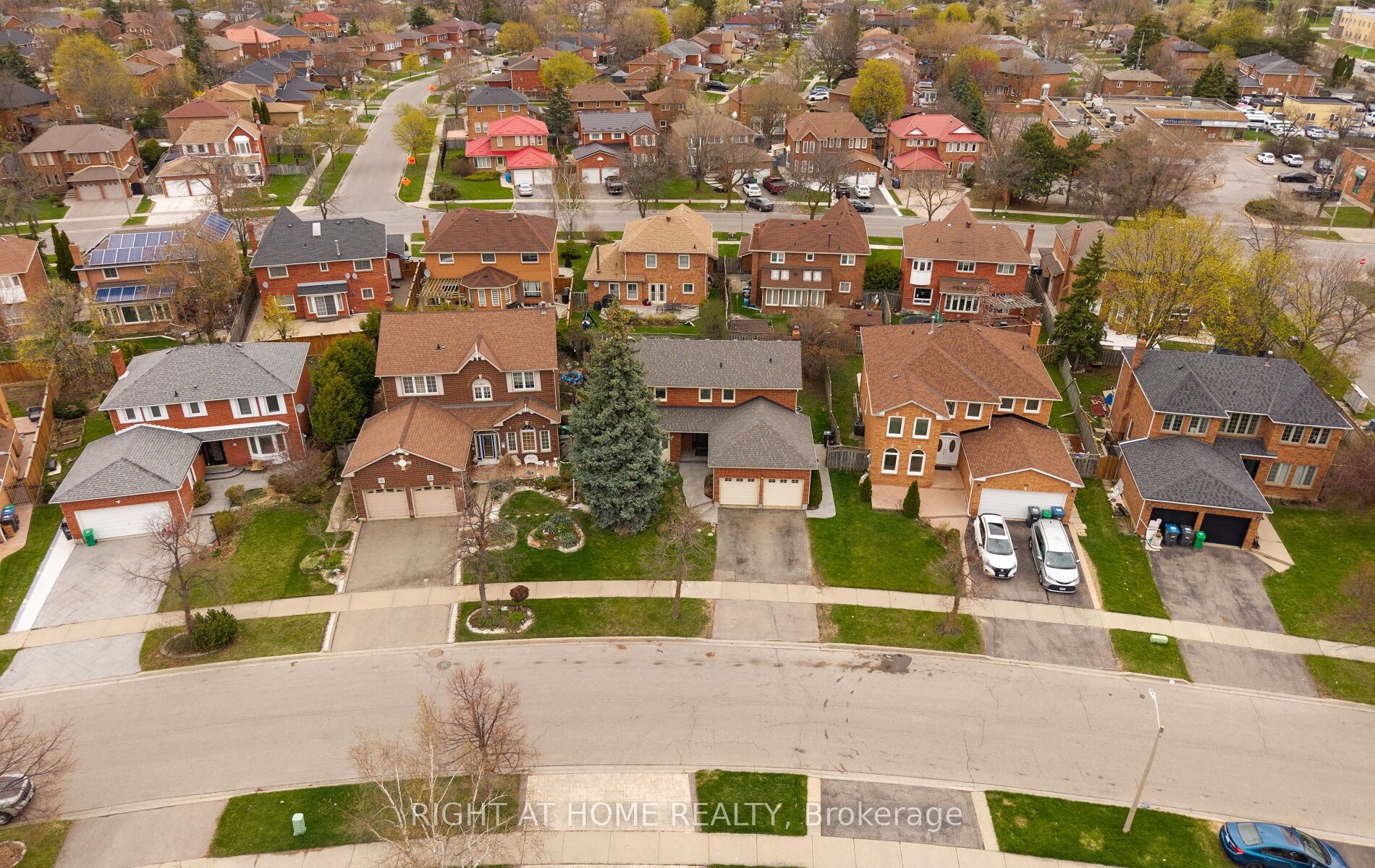 72 Brydon Crescent Property Photo 38