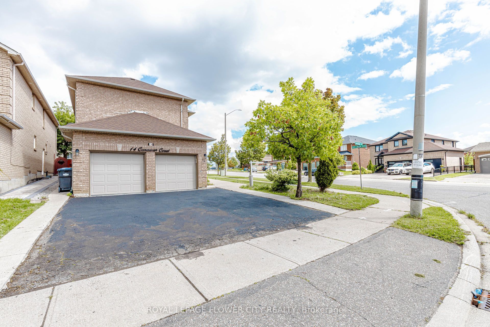 14 Canarvan Court Property Photo 3