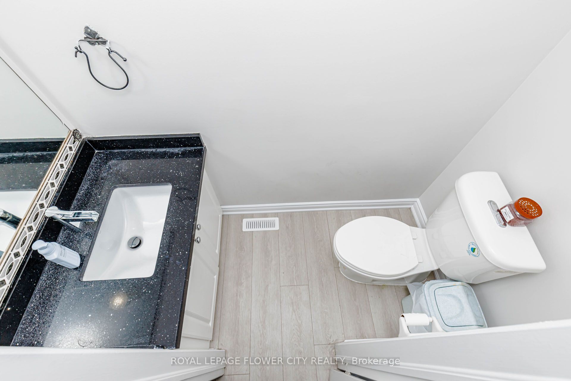 14 Canarvan Court Property Photo 19