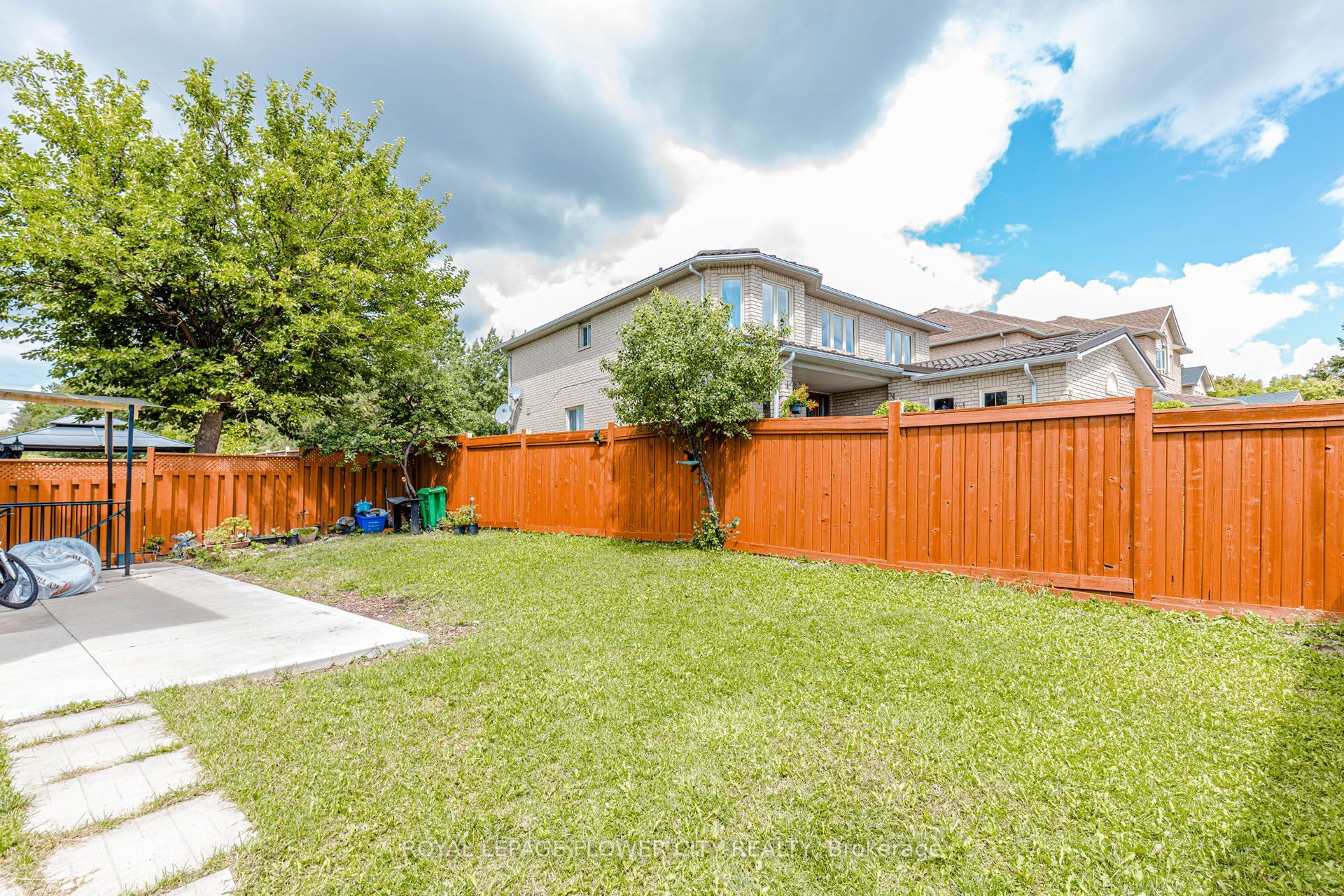 14 Canarvan Court Property Photo 45