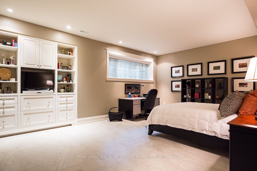 6 Ennisclare Drive W Property Photo 34
