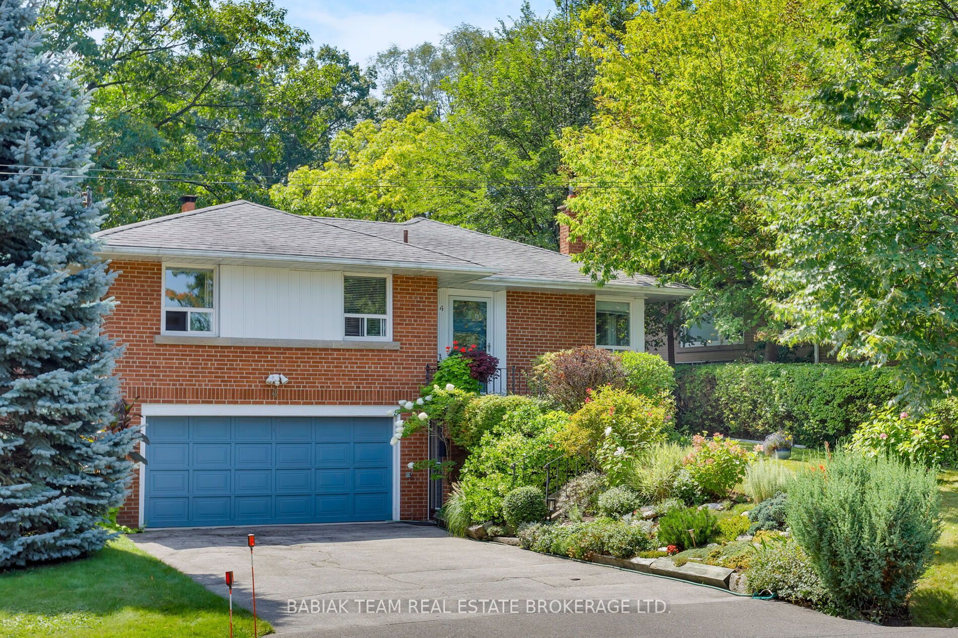 4 Ivy Lea Crescent