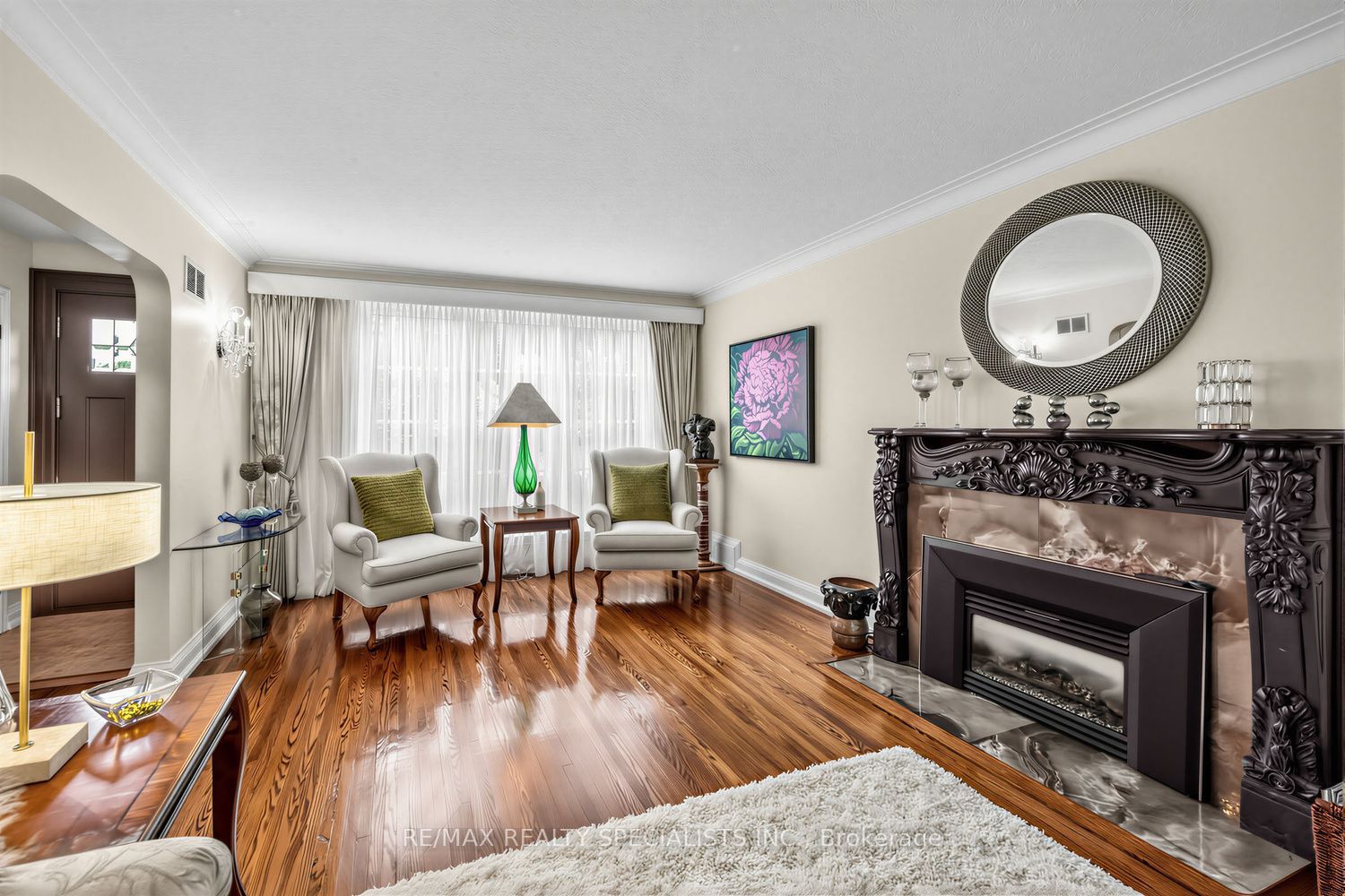 1211 Royal York Road Property Photo 6