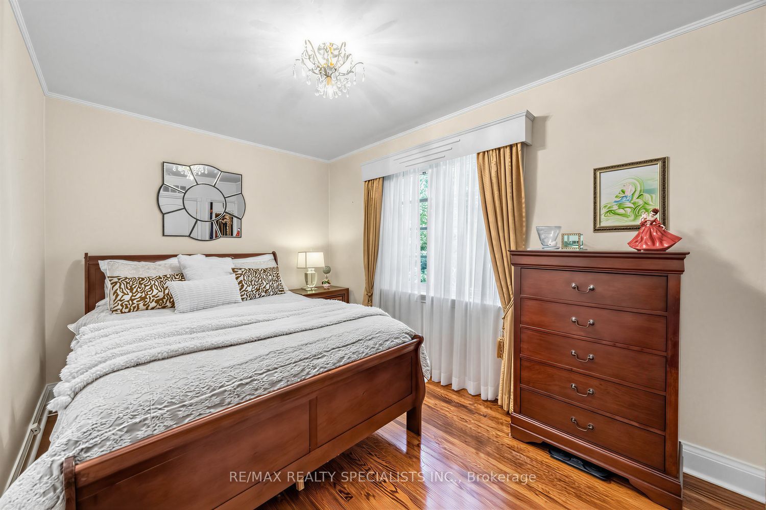 1211 Royal York Road Property Photo 19