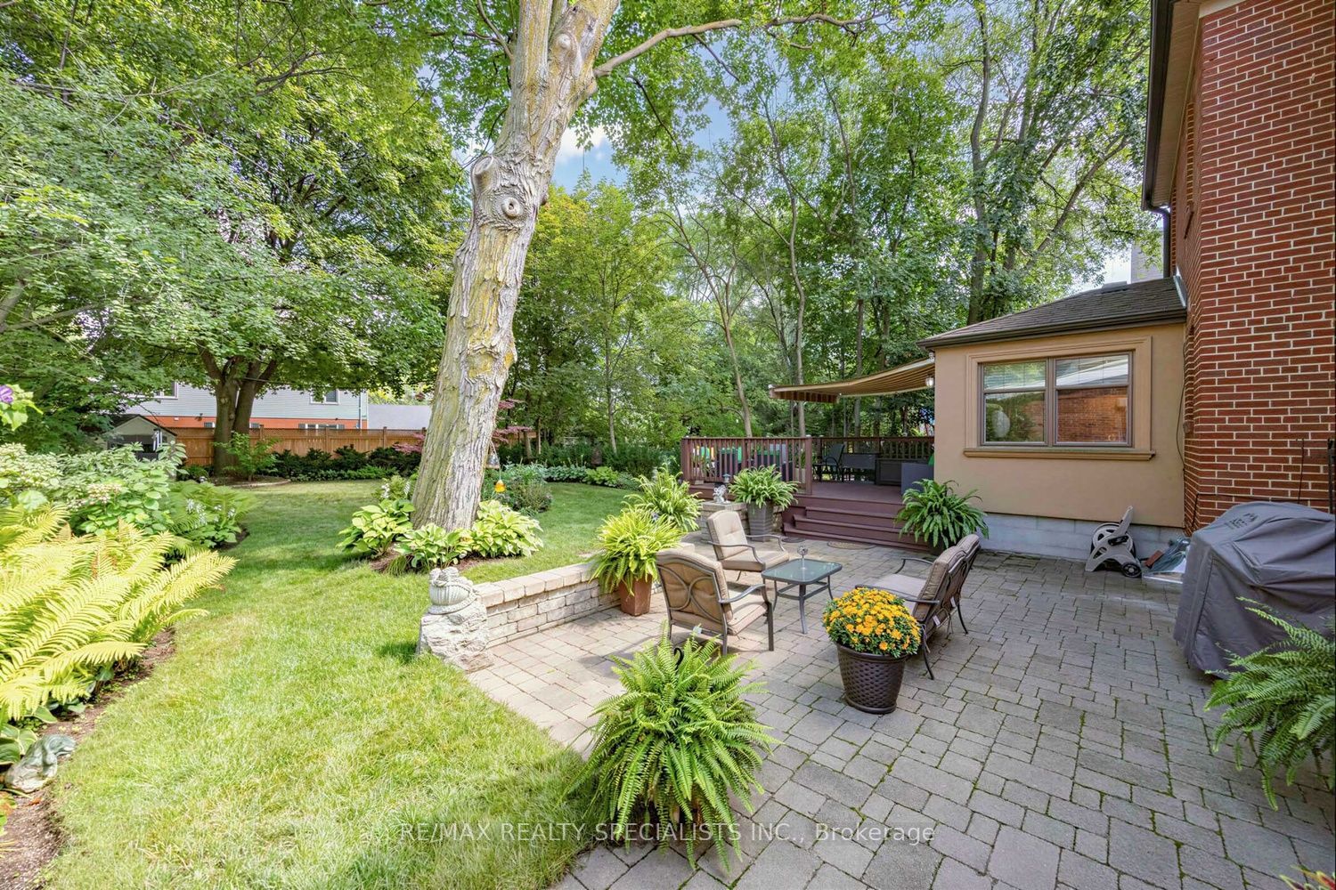 1211 Royal York Road Property Photo 33