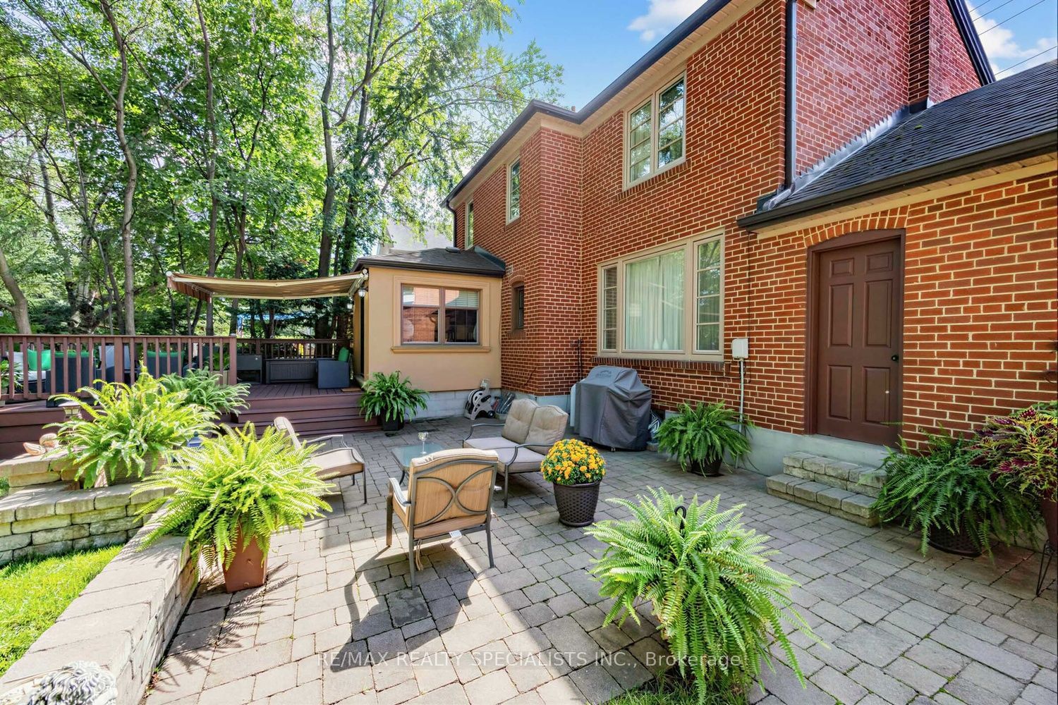 1211 Royal York Road Property Photo 34