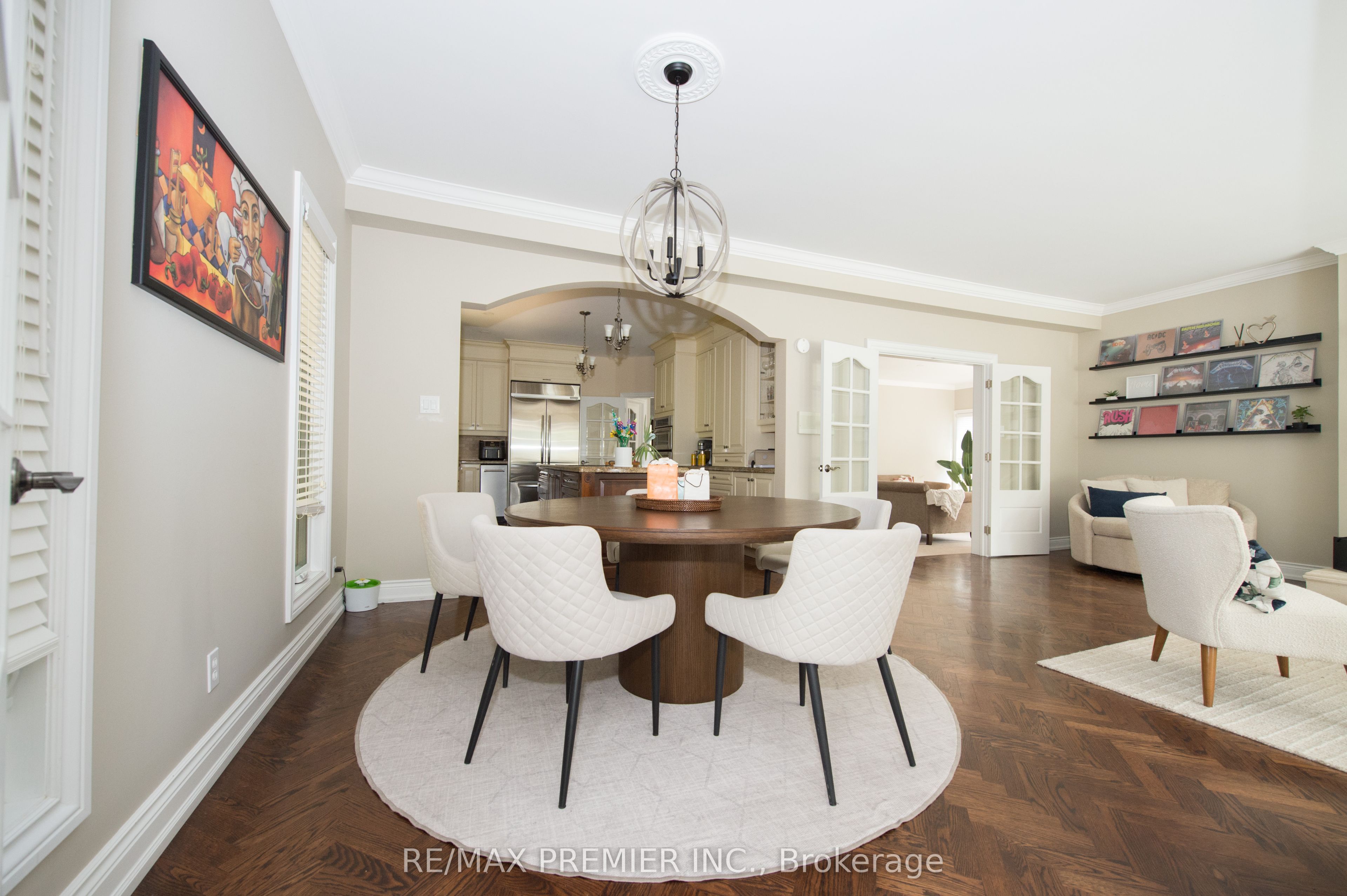 2064 Dickson Road Property Photo 21