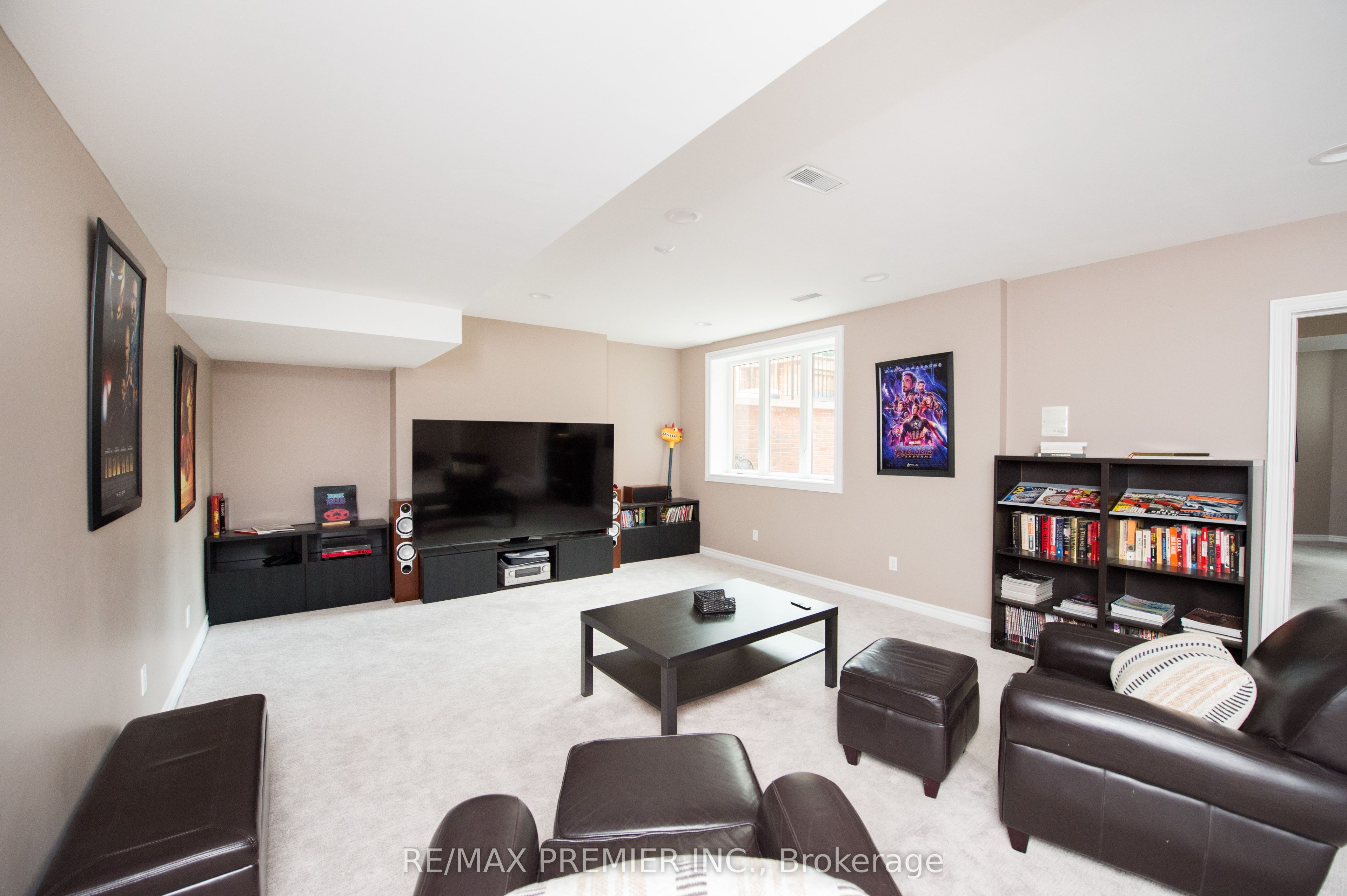 2064 Dickson Road Property Photo 42