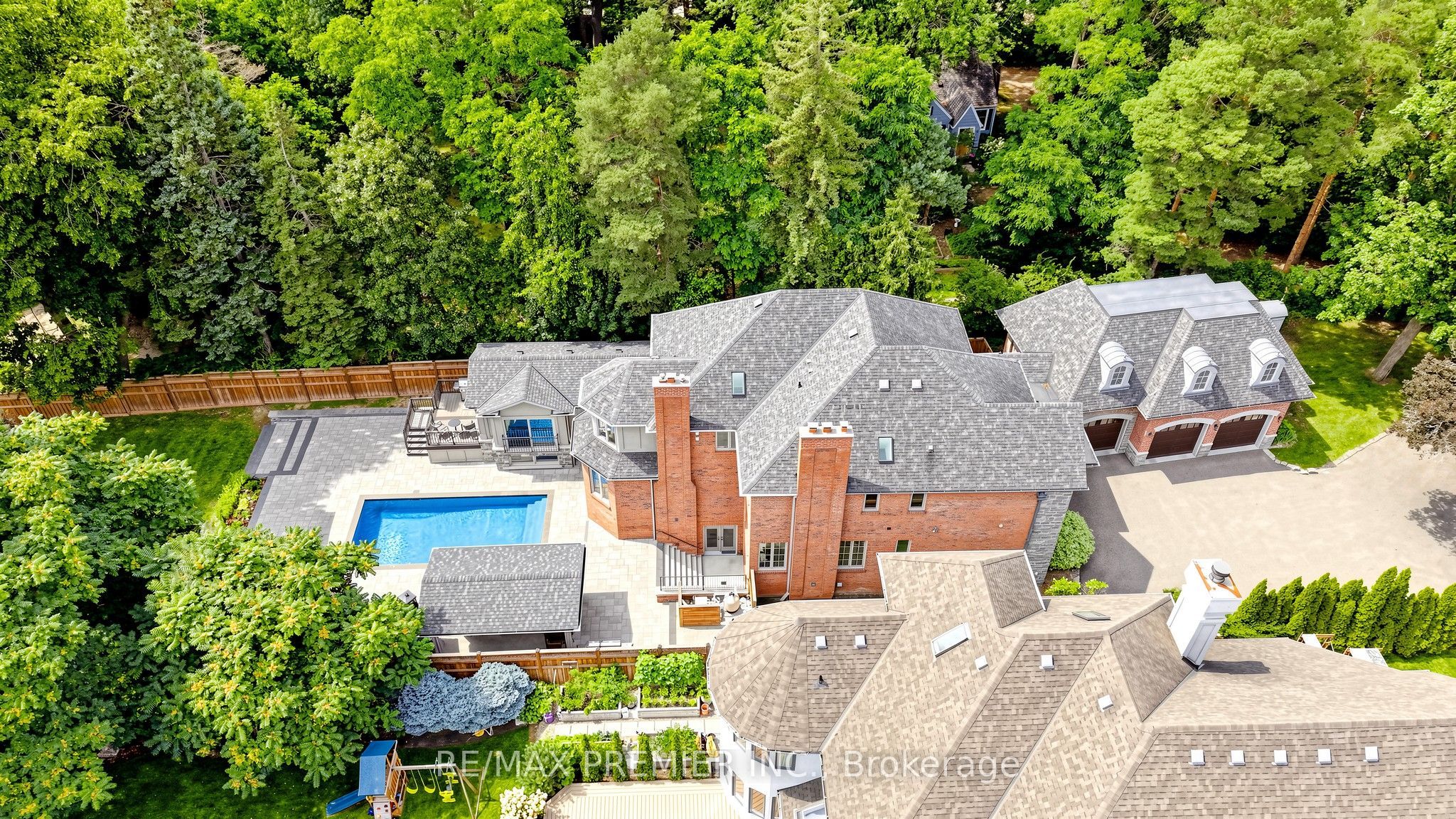 2064 Dickson Road Property Photo 50