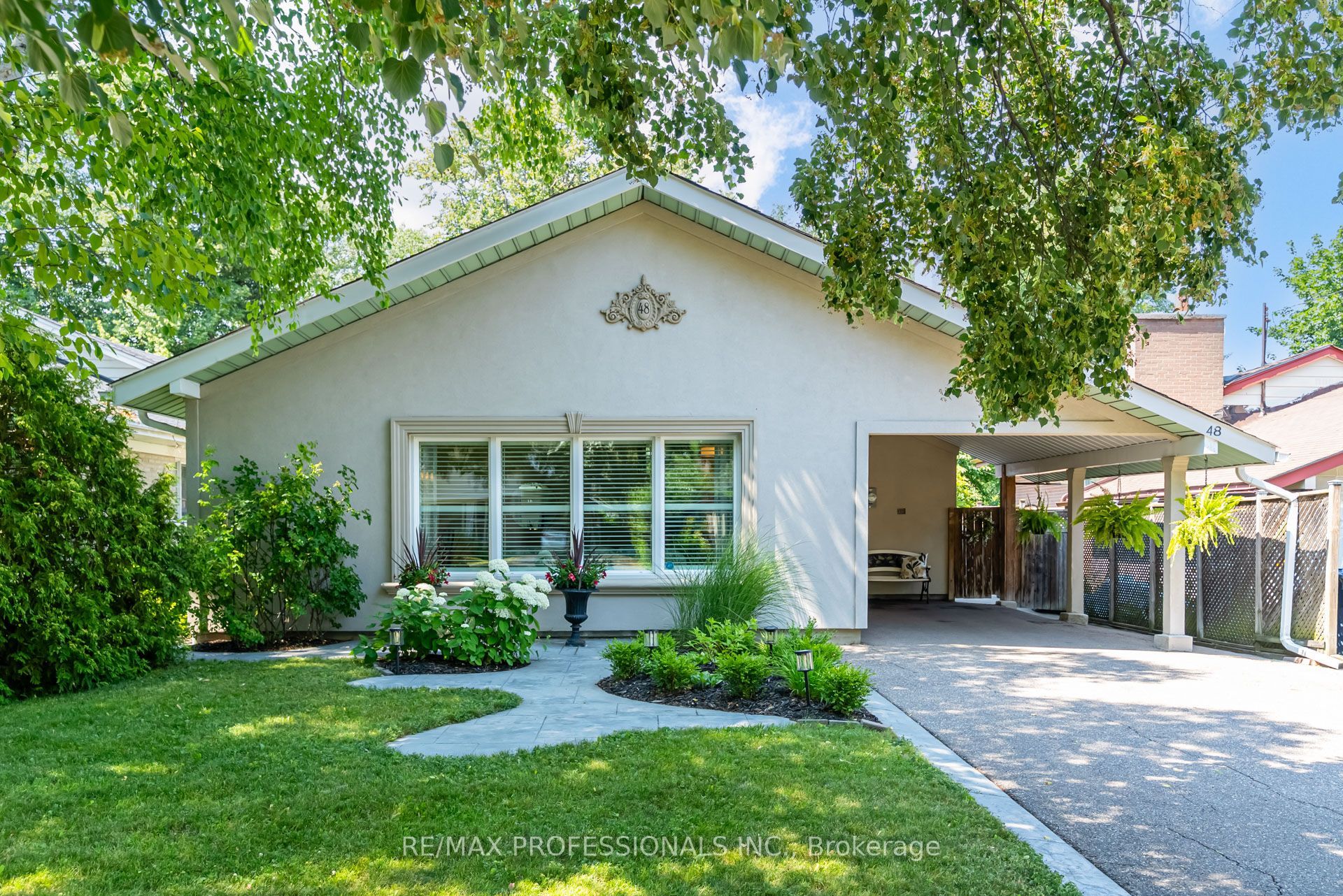 48 Genthorn Avenue Property Photo 1