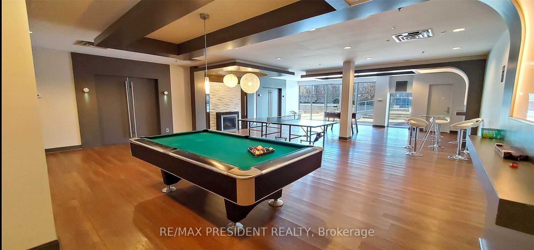 90 Absolute Avenue 1605 Property Photo 4