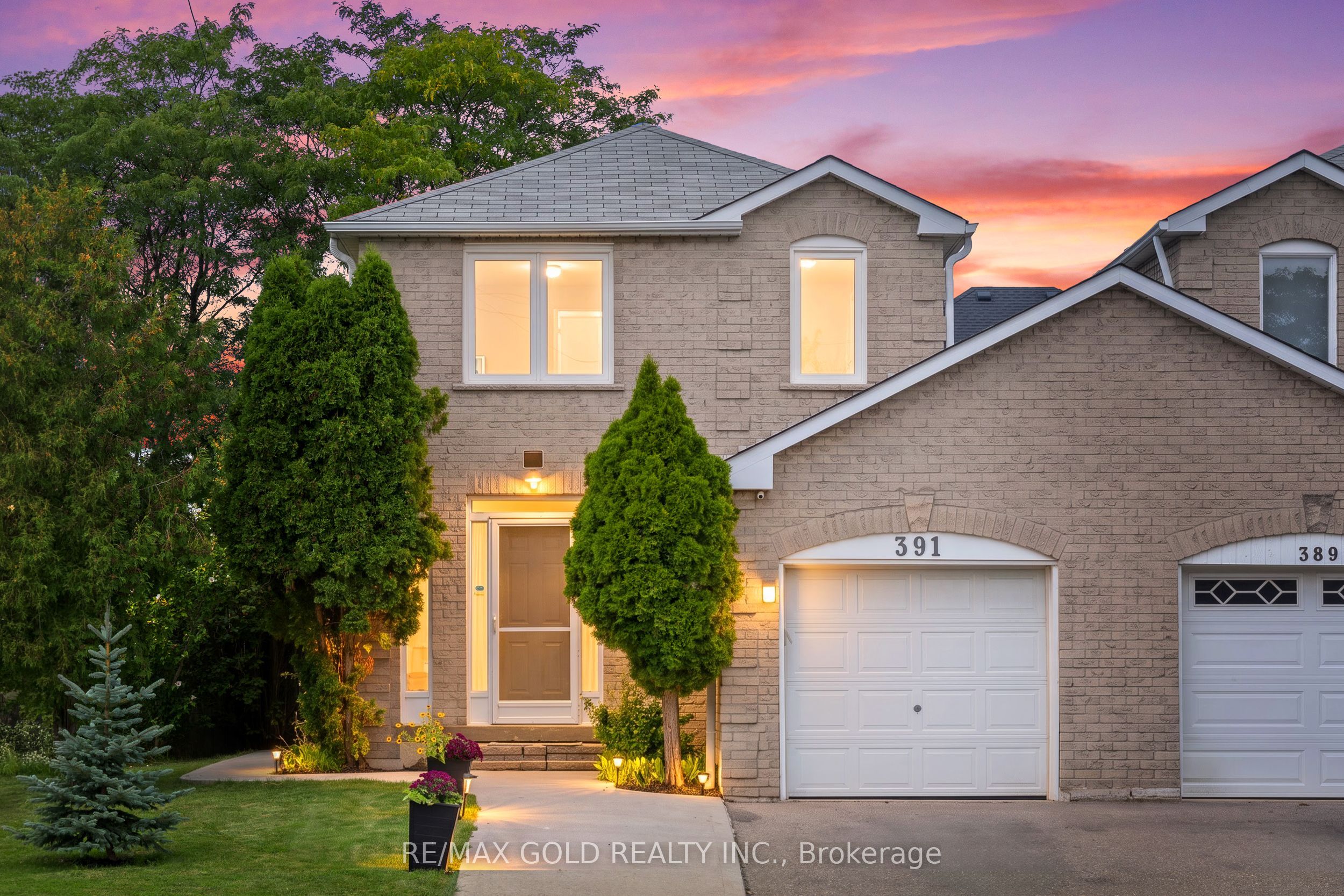 391 Assiniboine Trail Property Photo 1