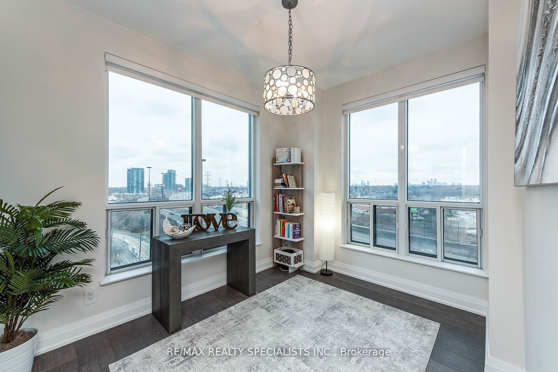 2083 Lake Shore Boulevard W 1114 Property Photo 13