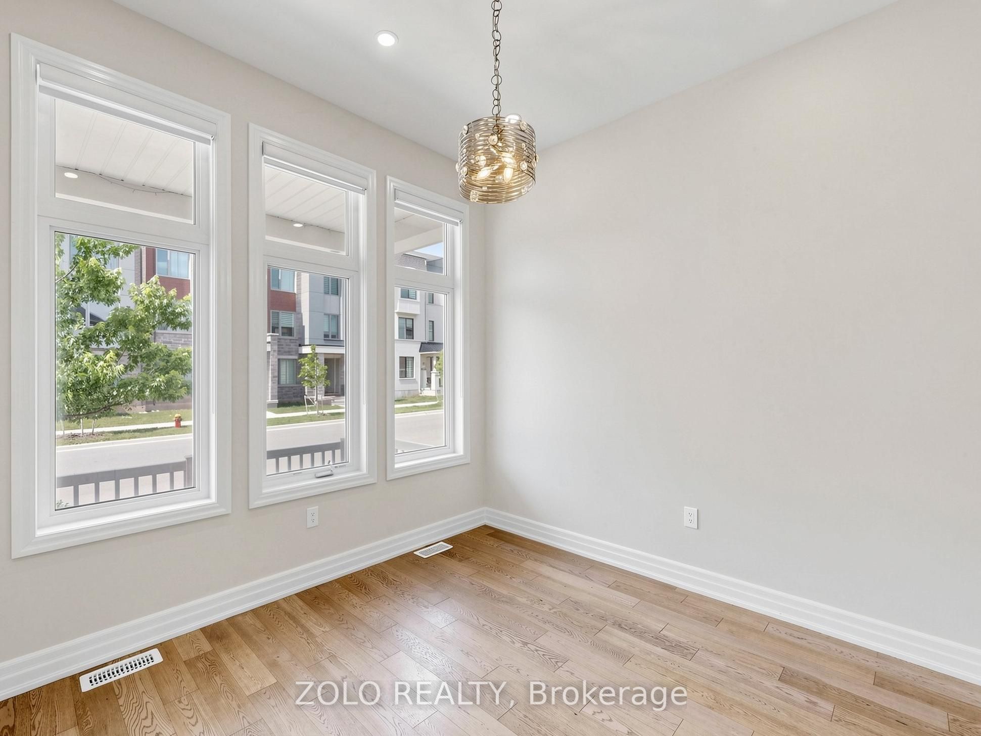 3061 William Cutmore Boulevard Property Photo 4