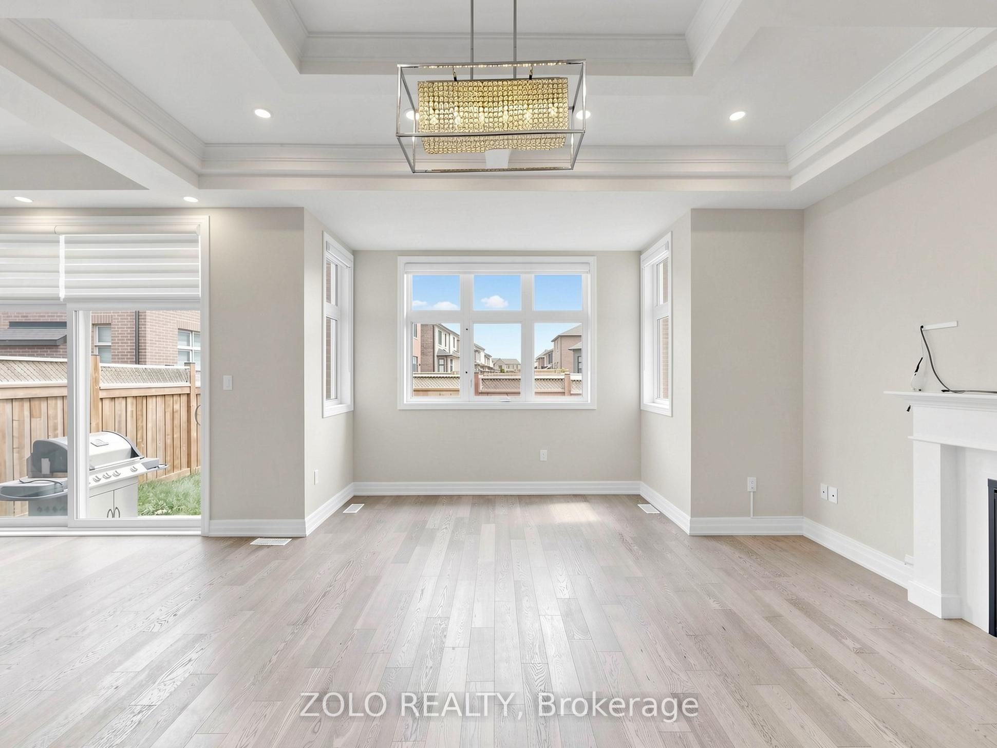 3061 William Cutmore Boulevard Property Photo 6