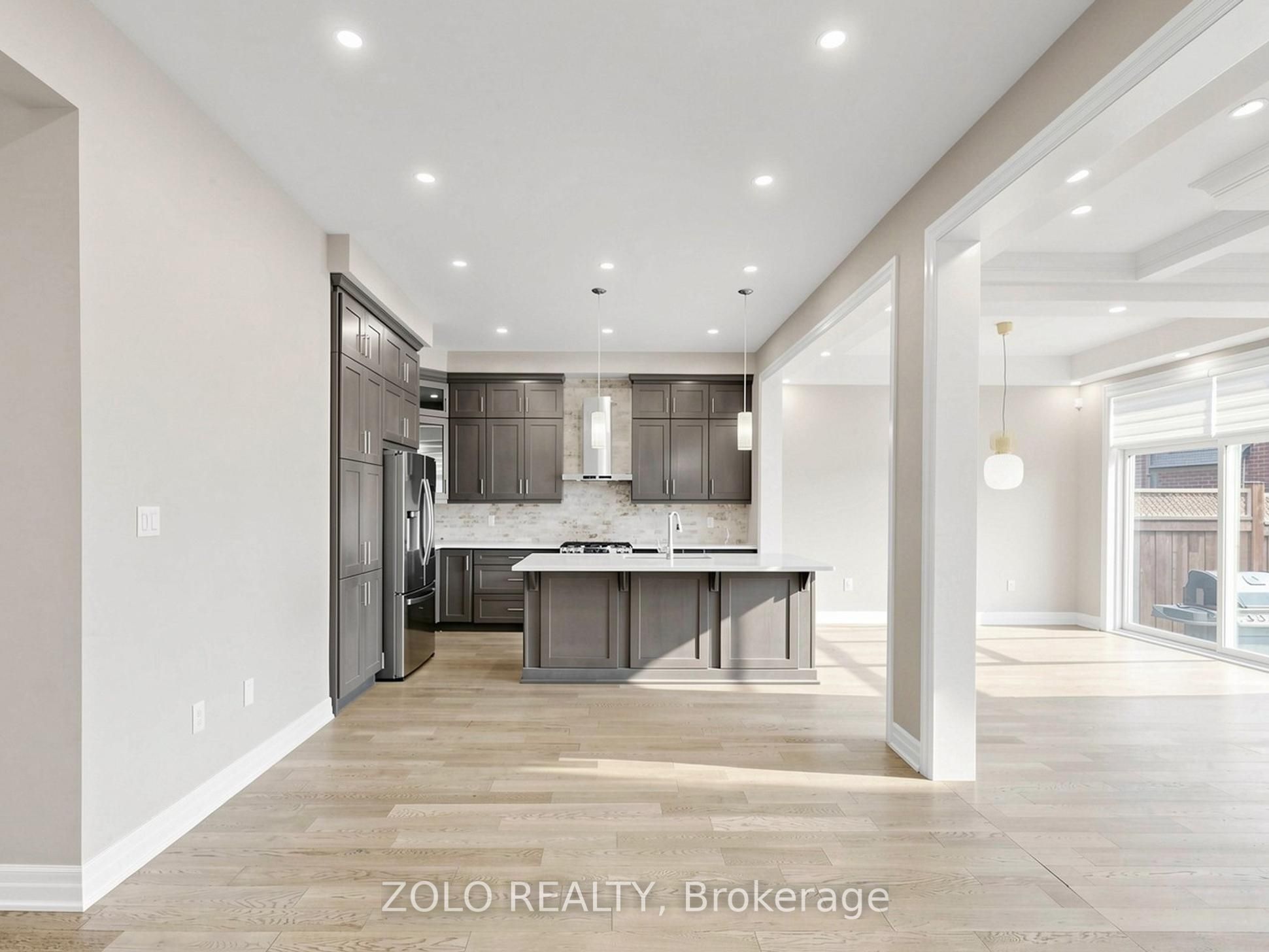 3061 William Cutmore Boulevard Property Photo 9