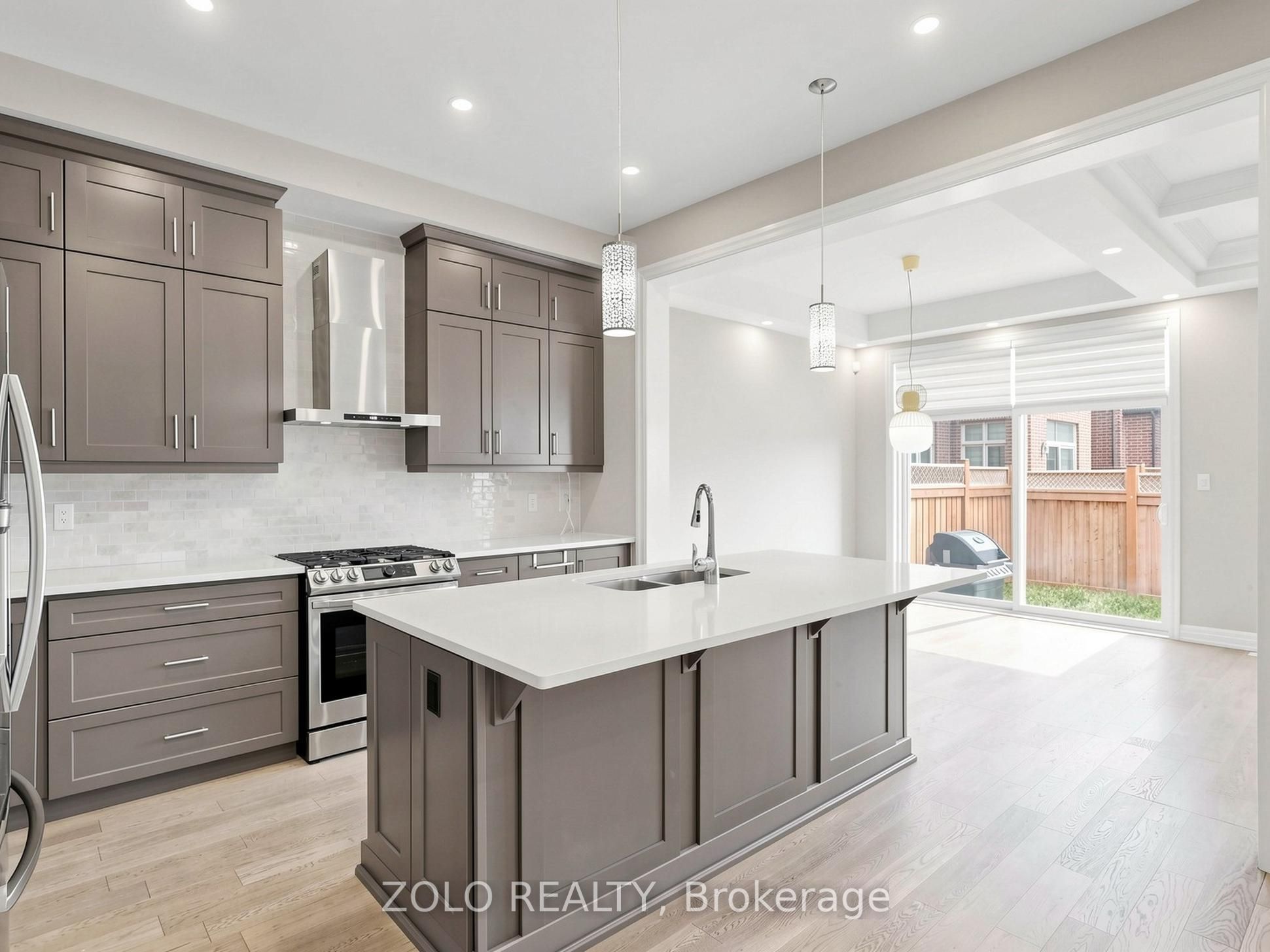 3061 William Cutmore Boulevard Property Photo 15