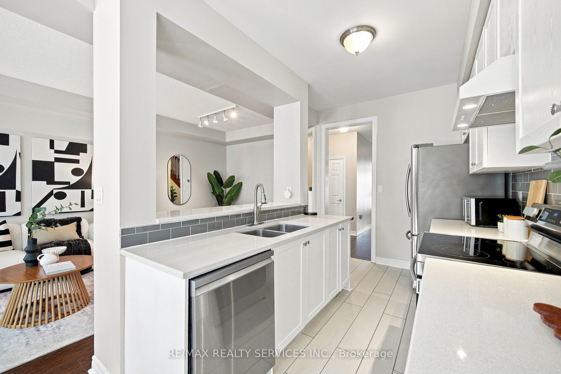 20 Cedarcrest Street Property Photo 7