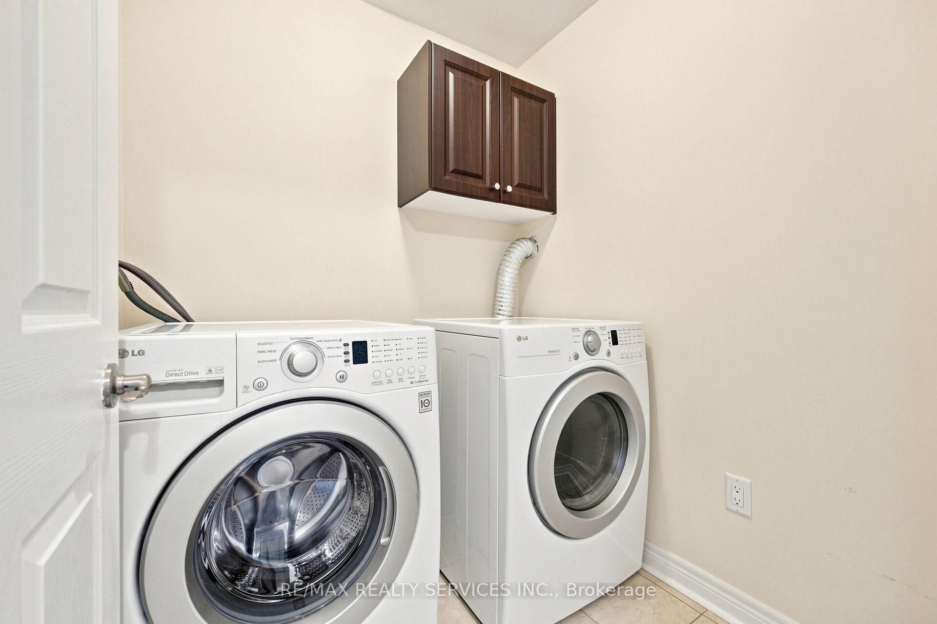 20 Cedarcrest Street Property Photo 32