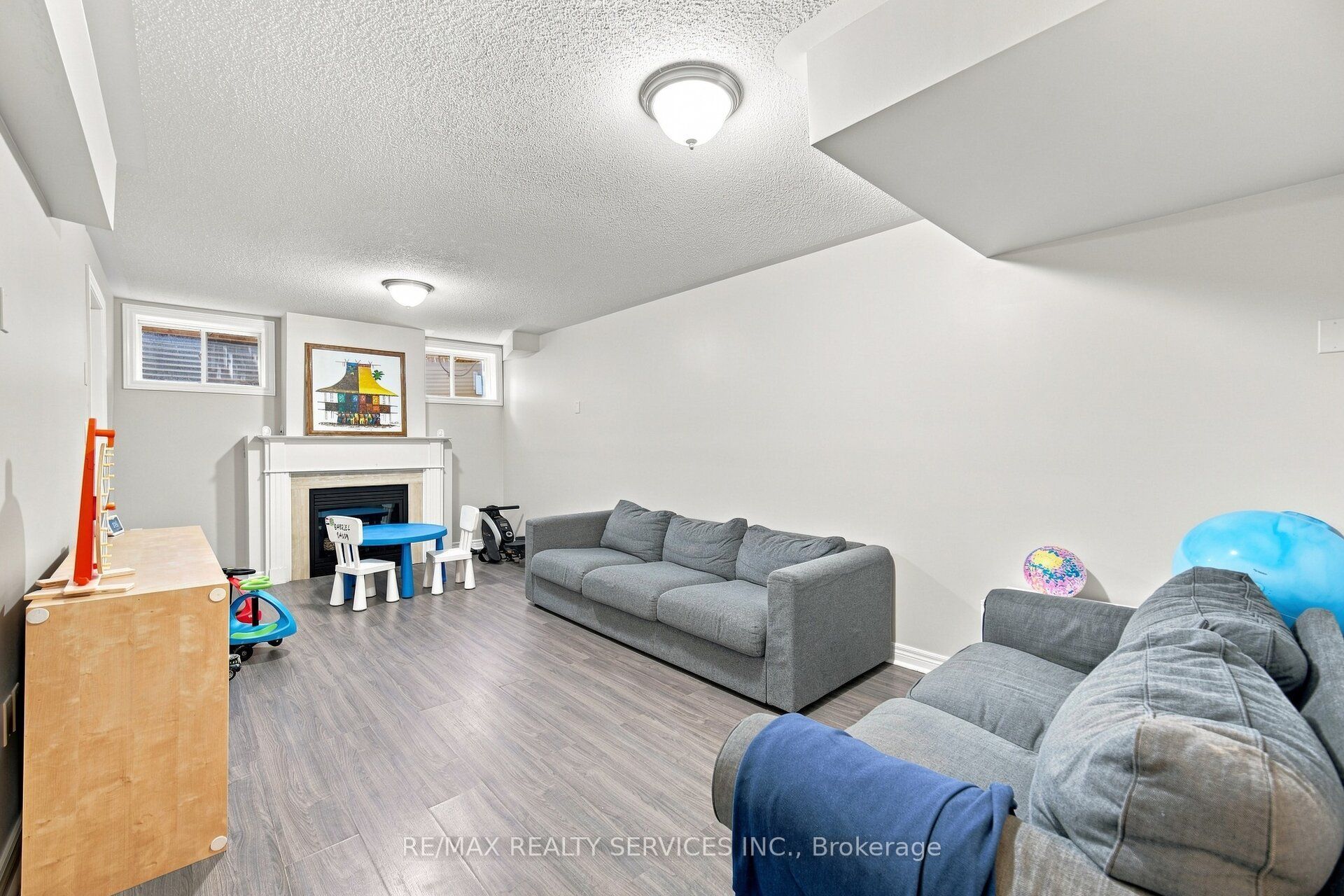 20 Cedarcrest Street Property Photo 34