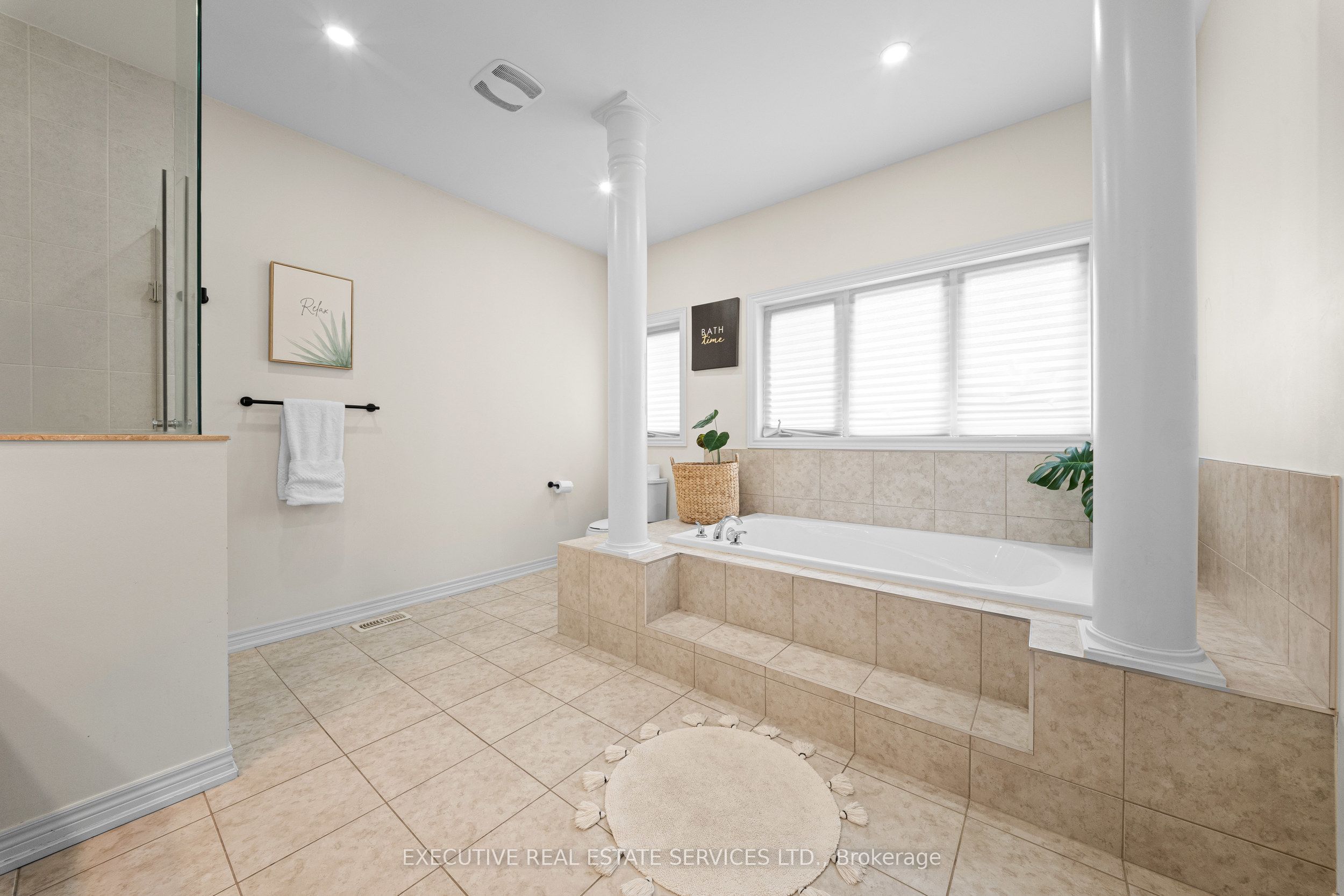 7 Yelands Road Property Photo 37